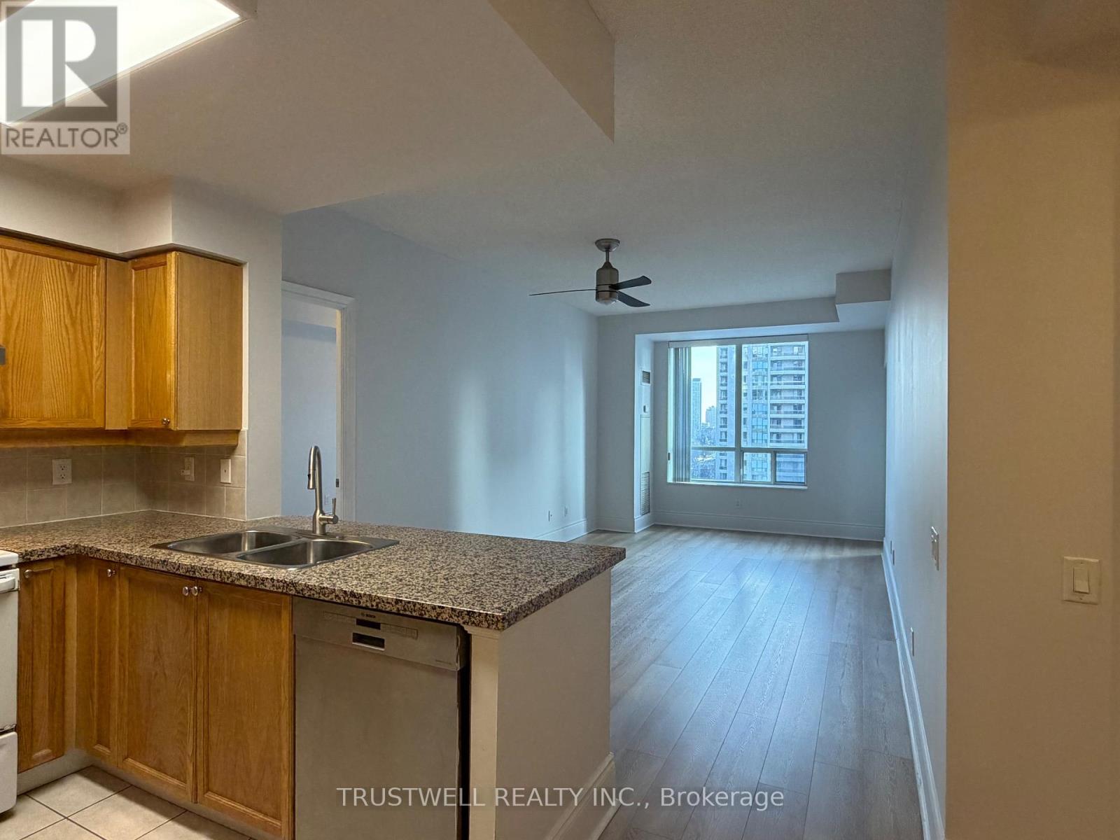 804 - 8 MCKEE AVENUE, Toronto, Ontario