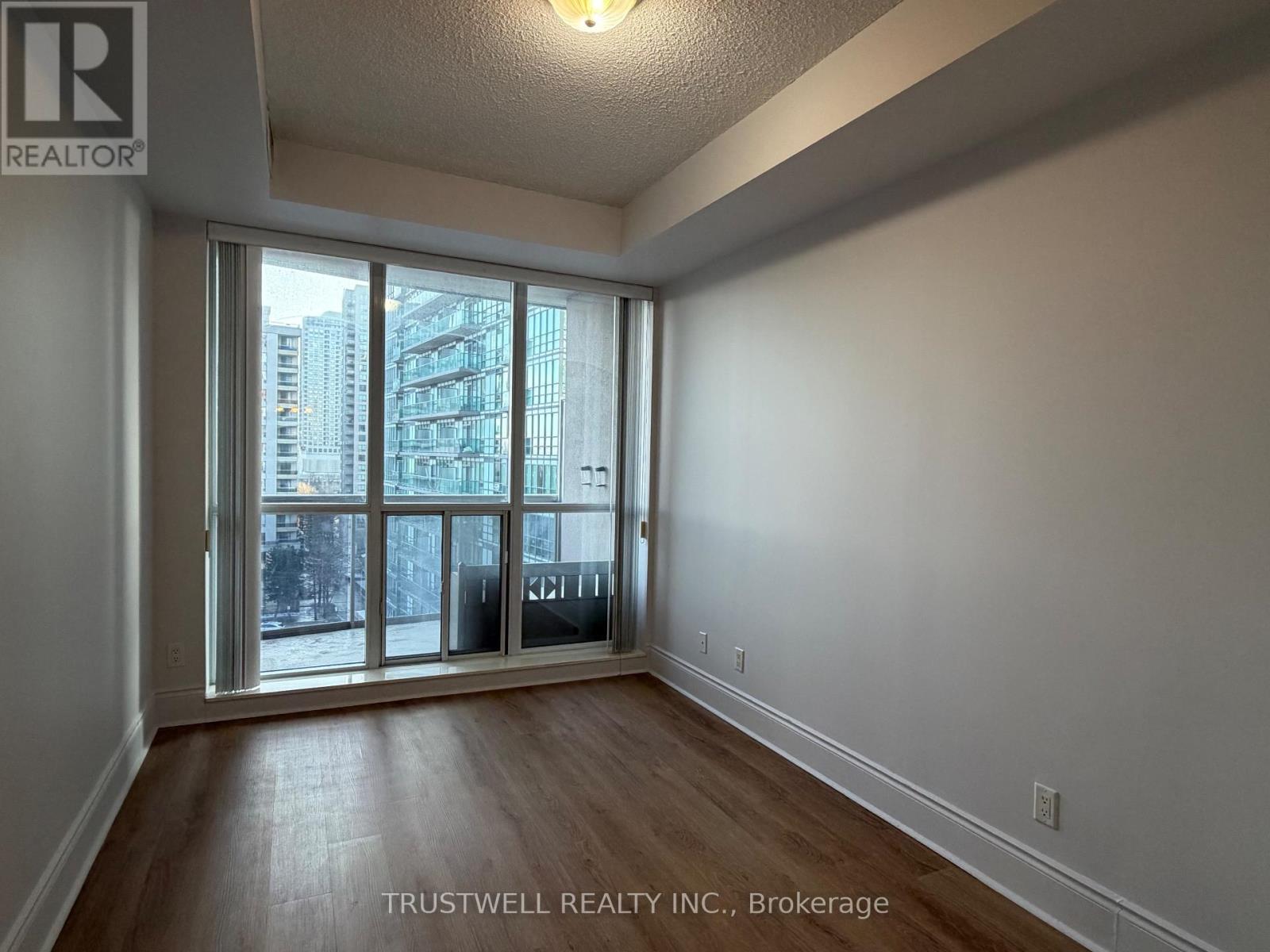 804 - 8 Mckee Avenue, Toronto, Ontario  M2N 7E5 - Photo 13 - C12683184