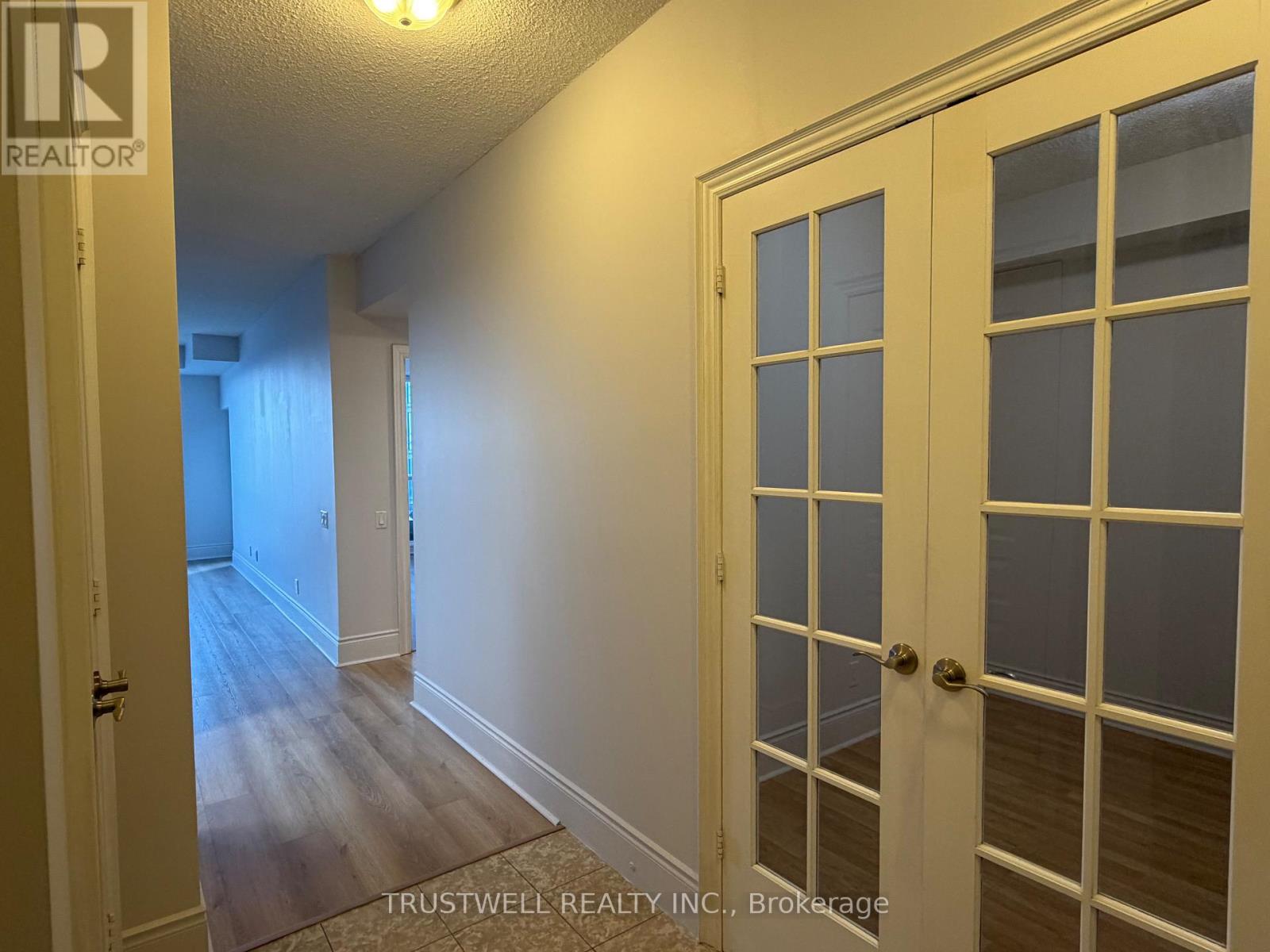 804 - 8 Mckee Avenue, Toronto, Ontario  M2N 7E5 - Photo 3 - C12683184