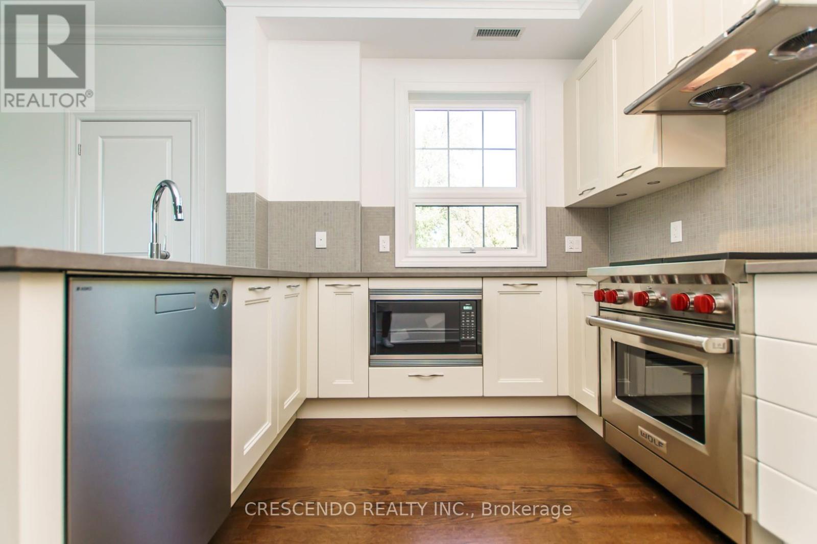 210 - 10360 Islington Avenue W, Vaughan (Kleinburg), Ontario  L0J 1C0 - Photo 6 - N12683188