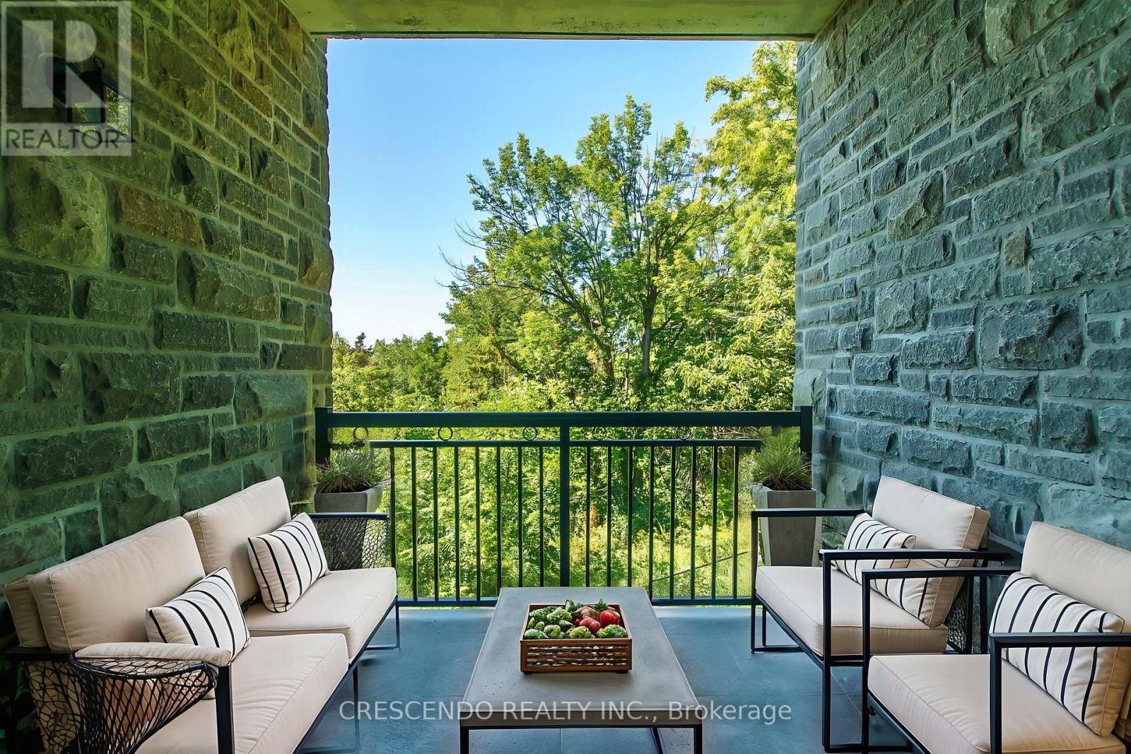 210 - 10360 Islington Avenue W, Vaughan (Kleinburg), Ontario  L0J 1C0 - Photo 8 - N12683188