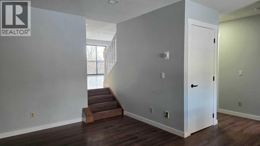 257 Macewan Glen Drive Nw, Calgary, Alberta  T3K 2G5 - Photo 10 - A2278098