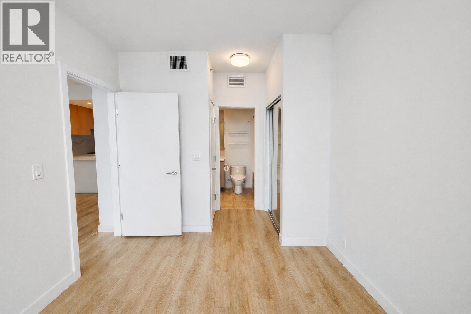 2605 567 Clarke Road, Coquitlam, British Columbia  V3J 0K7 - Photo 13 - R3077471