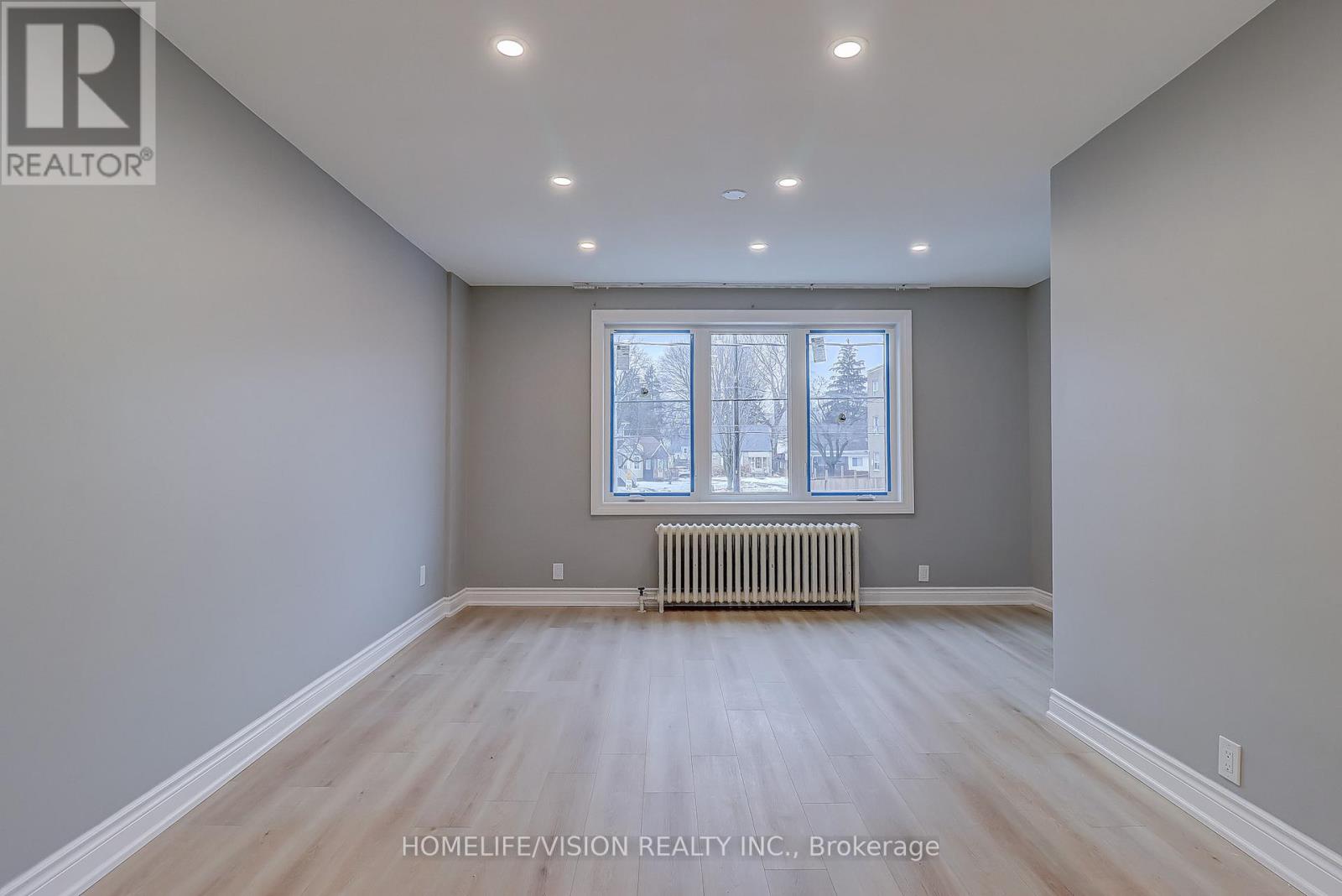 A - 2877 St Clair Avenue E, Toronto, Ontario  M4B 1N4 - Photo 4 - E12603126