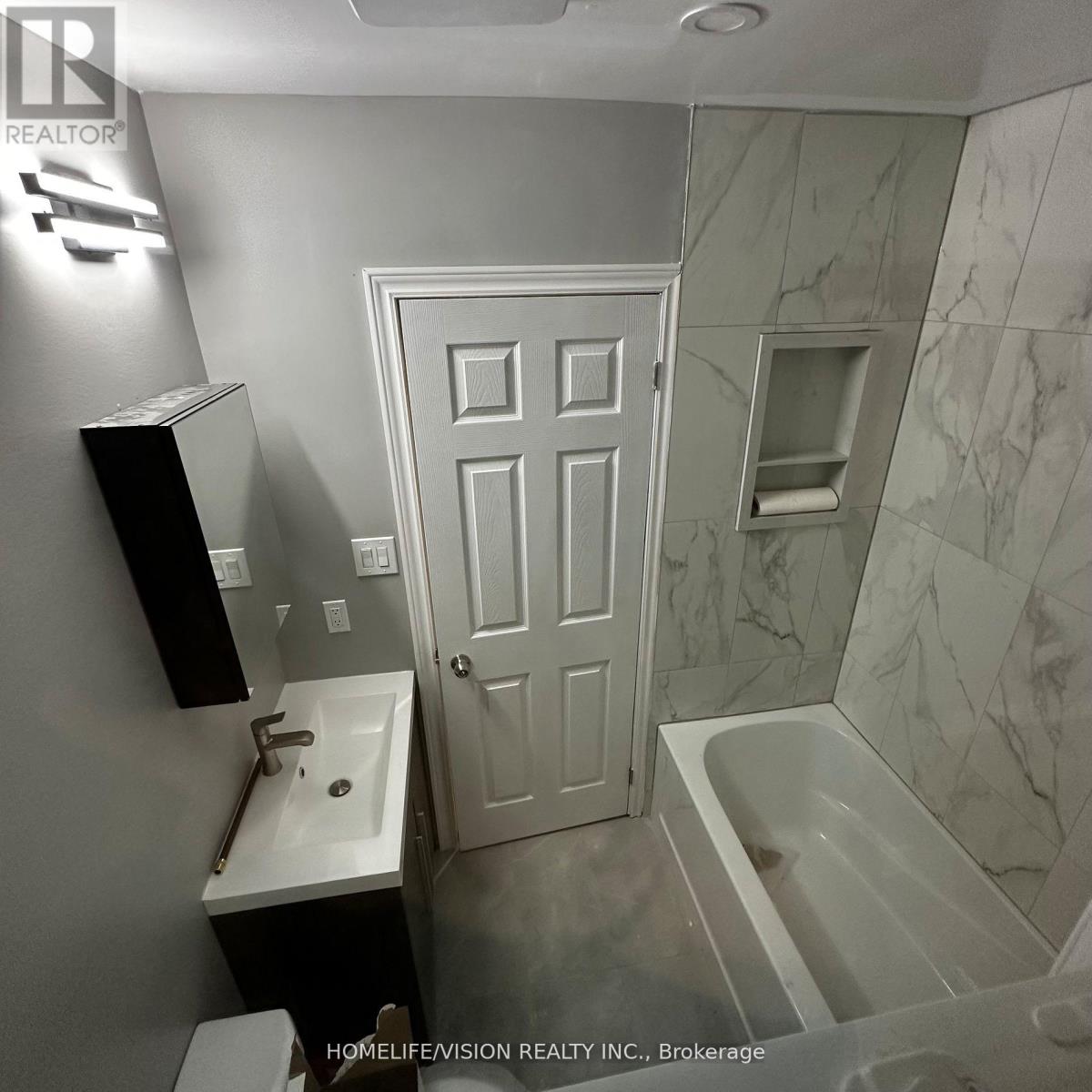 A - 2877 St Clair Avenue E, Toronto, Ontario  M4B 1N4 - Photo 17 - E12603126