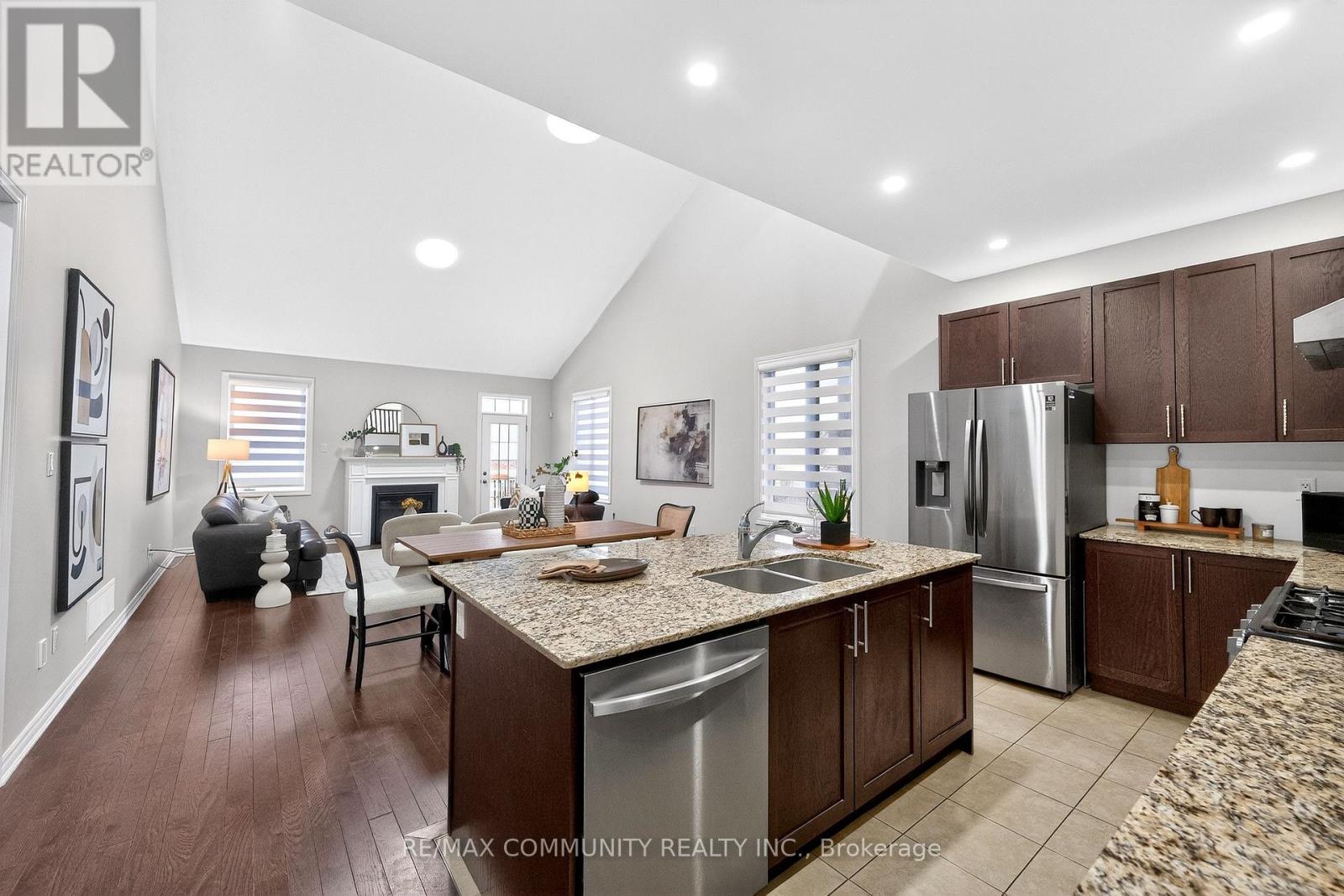 55 Southampton Street, Scugog, Ontario  L9L 0A2 - Photo 4 - E12683228