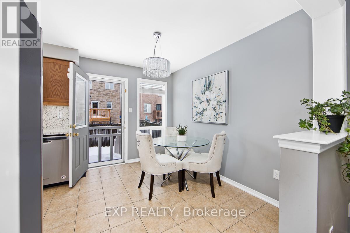 574 Reeves Way Boulevard, Whitchurch-Stouffville, Ontario  L4A 0T3 - Photo 10 - N12683198