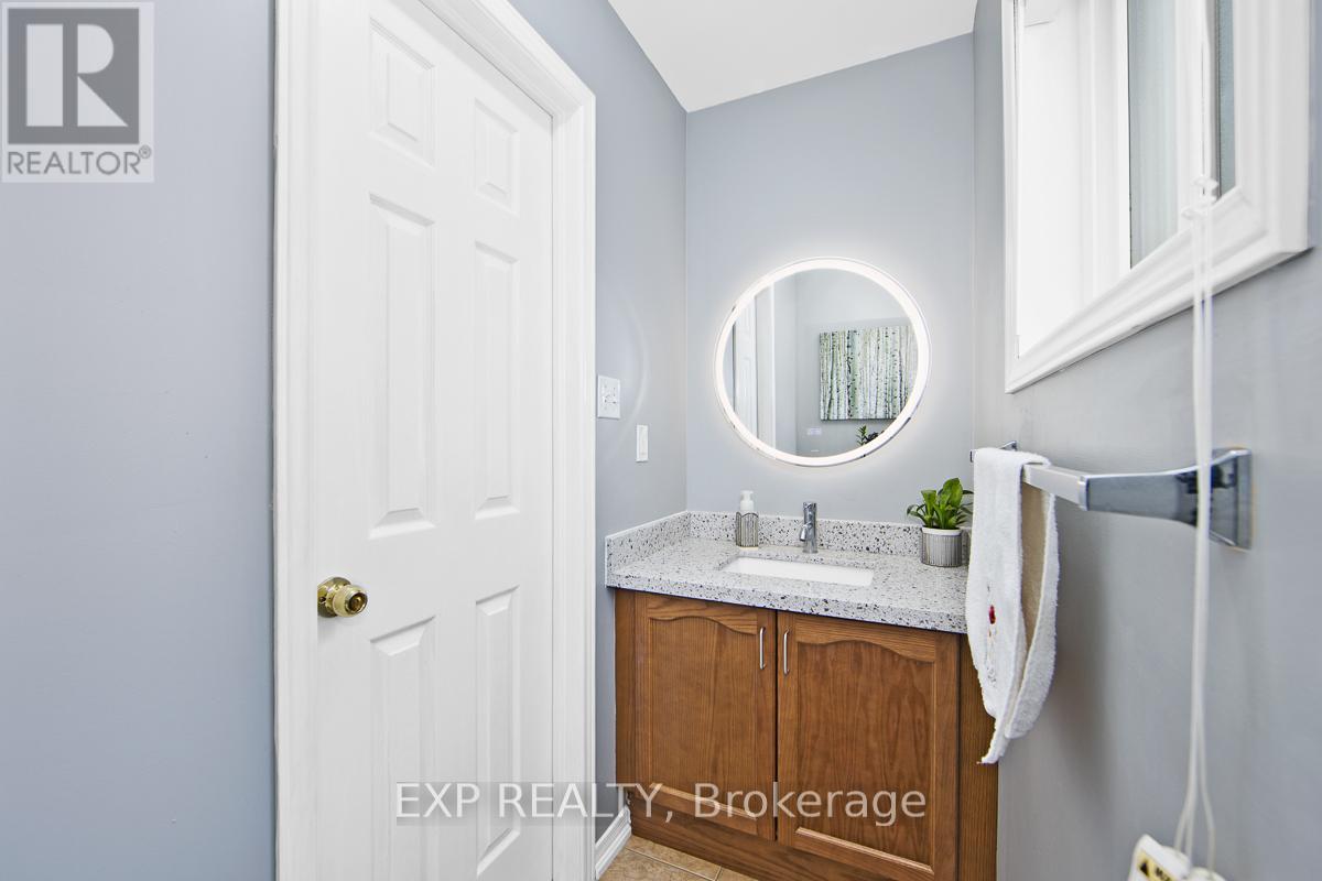 574 Reeves Way Boulevard, Whitchurch-Stouffville, Ontario  L4A 0T3 - Photo 11 - N12683198