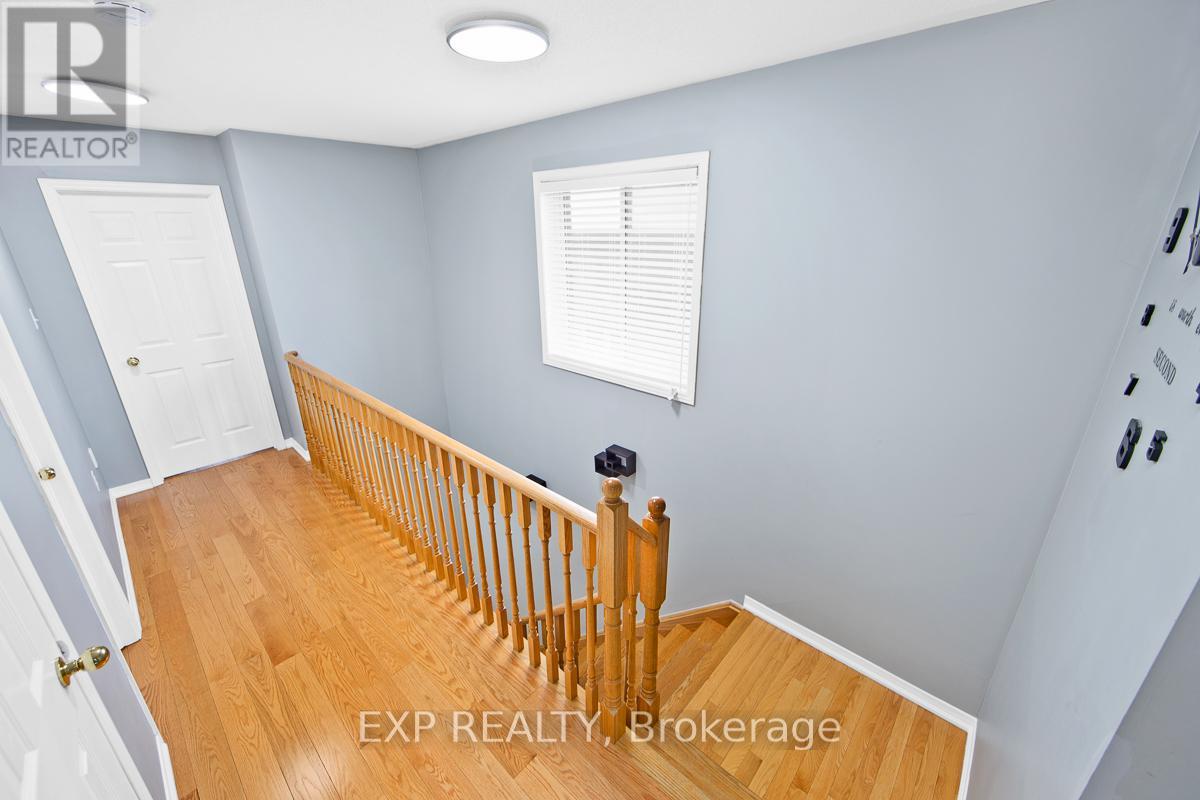 574 Reeves Way Boulevard, Whitchurch-Stouffville, Ontario  L4A 0T3 - Photo 12 - N12683198