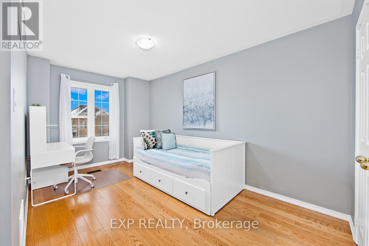 574 Reeves Way Boulevard, Whitchurch-Stouffville, Ontario  L4A 0T3 - Photo 17 - N12683198