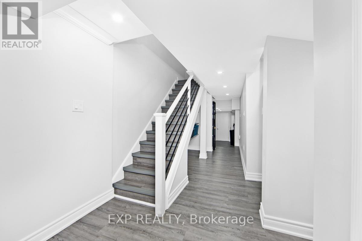 574 Reeves Way Boulevard, Whitchurch-Stouffville, Ontario  L4A 0T3 - Photo 19 - N12683198