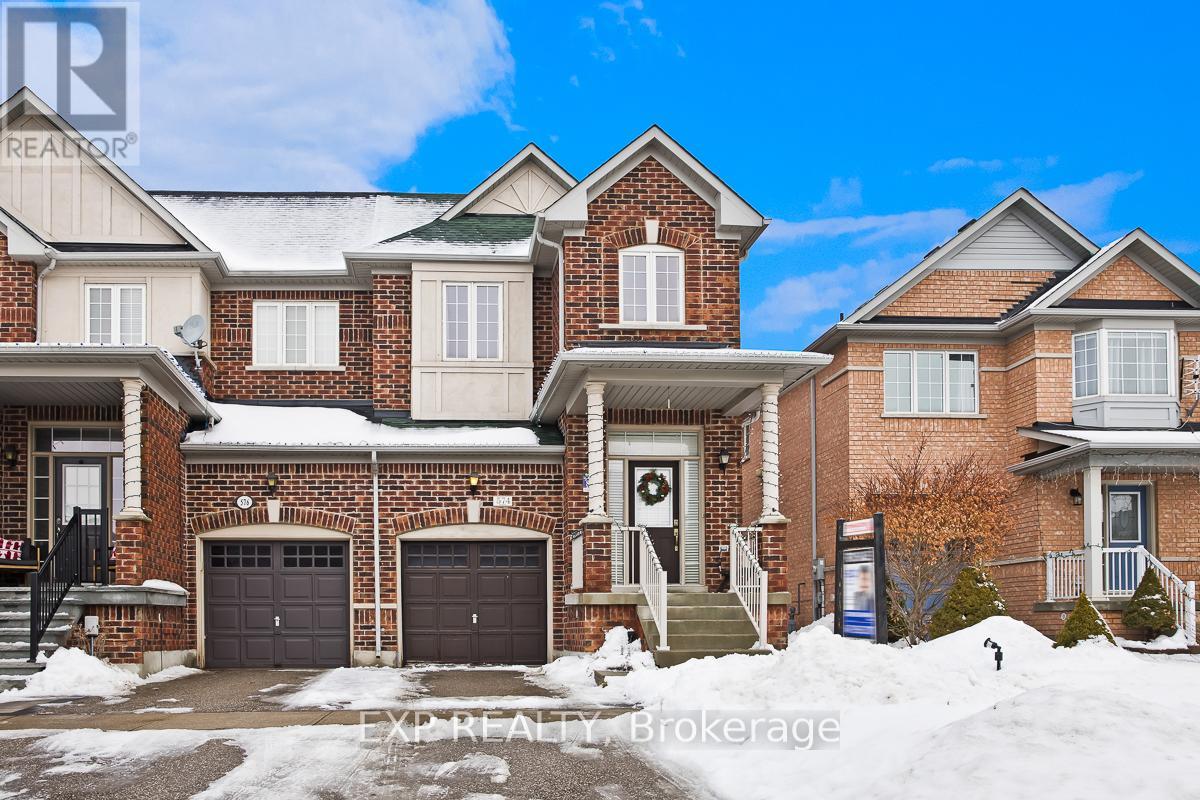 574 Reeves Way Boulevard, Whitchurch-Stouffville, Ontario  L4A 0T3 - Photo 2 - N12683198