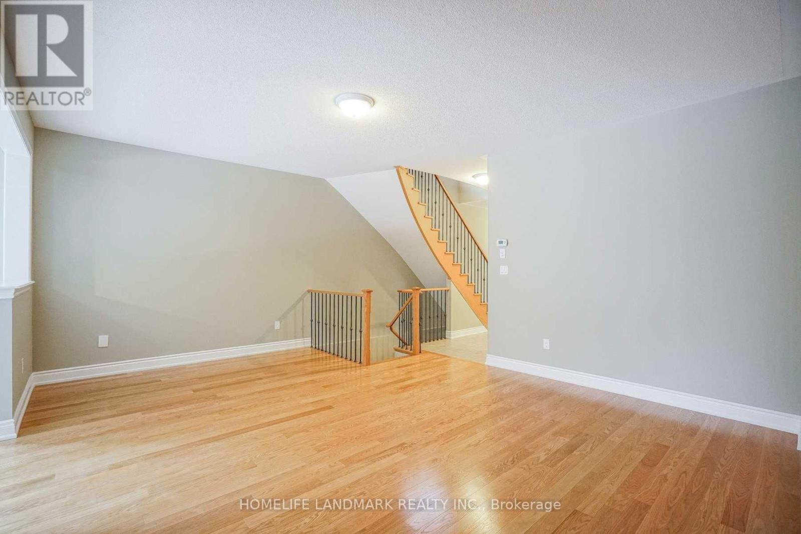 16 Mack Clement Lane, Richmond Hill, Ontario  L4S 0G2 - Photo 7 - N12683214