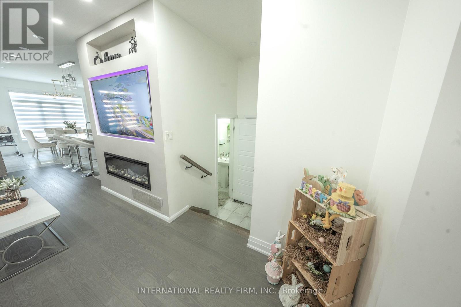 61 Tiberini Way, Bradford West Gwillimbury, Ontario  L3Z 4K3 - Photo 10 - N12683226