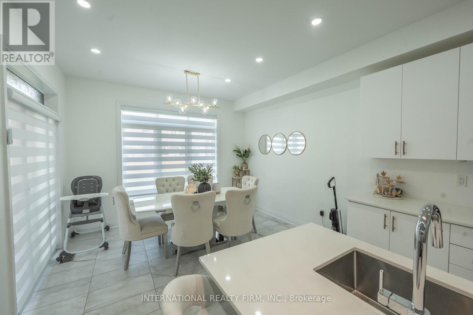 61 Tiberini Way, Bradford West Gwillimbury, Ontario  L3Z 4K3 - Photo 13 - N12683226