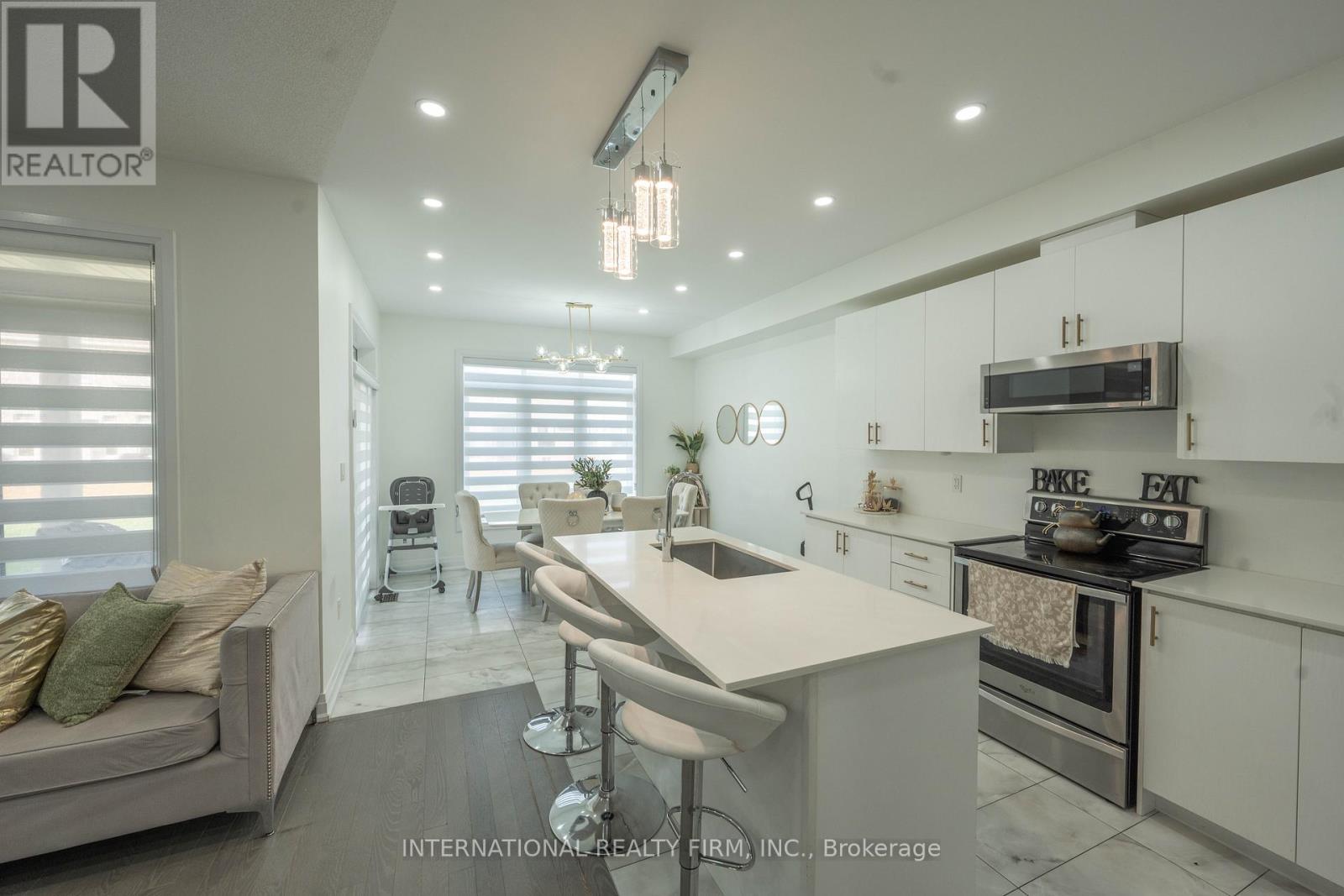 61 Tiberini Way, Bradford West Gwillimbury, Ontario  L3Z 4K3 - Photo 16 - N12683226