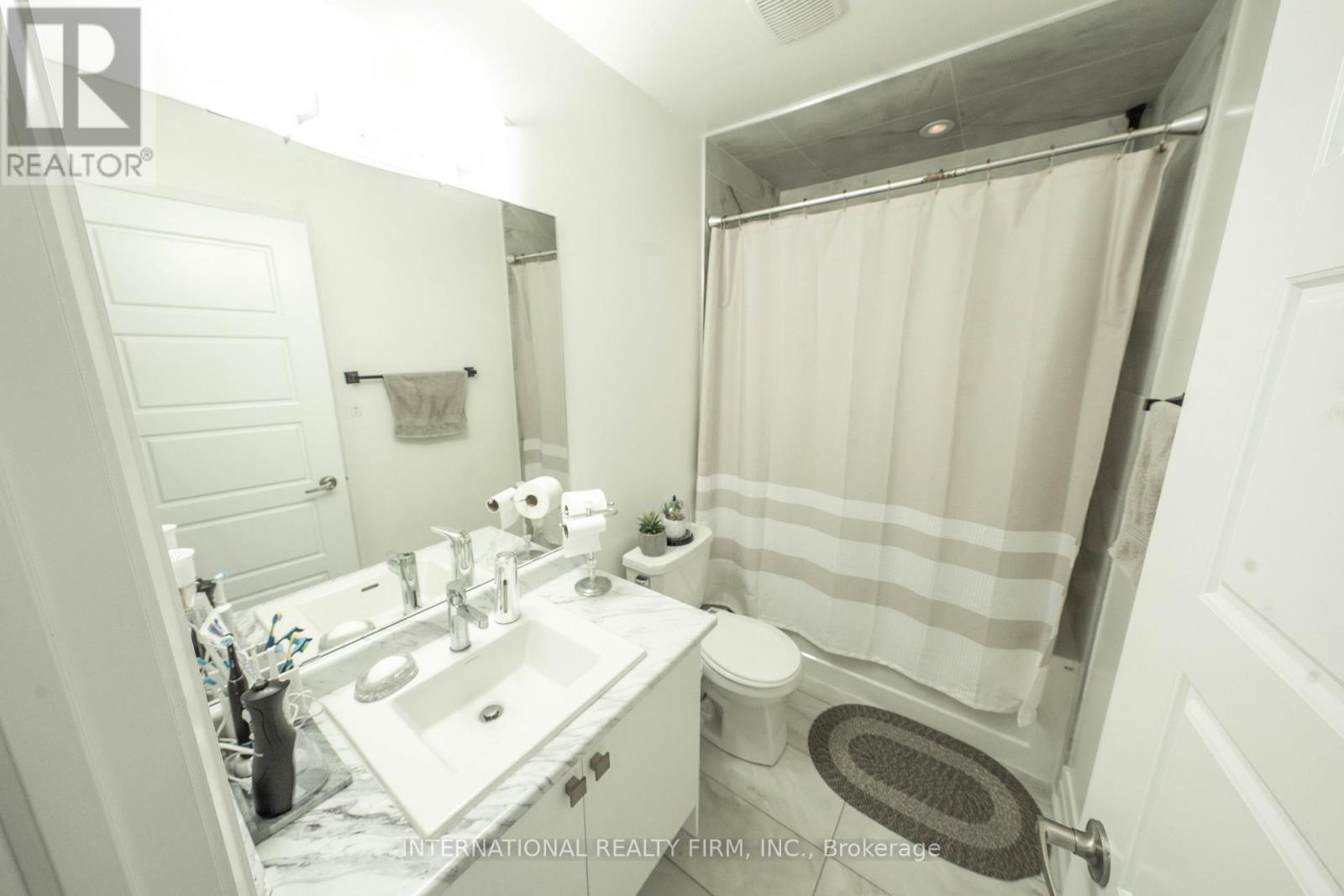 61 Tiberini Way, Bradford West Gwillimbury, Ontario  L3Z 4K3 - Photo 38 - N12683226