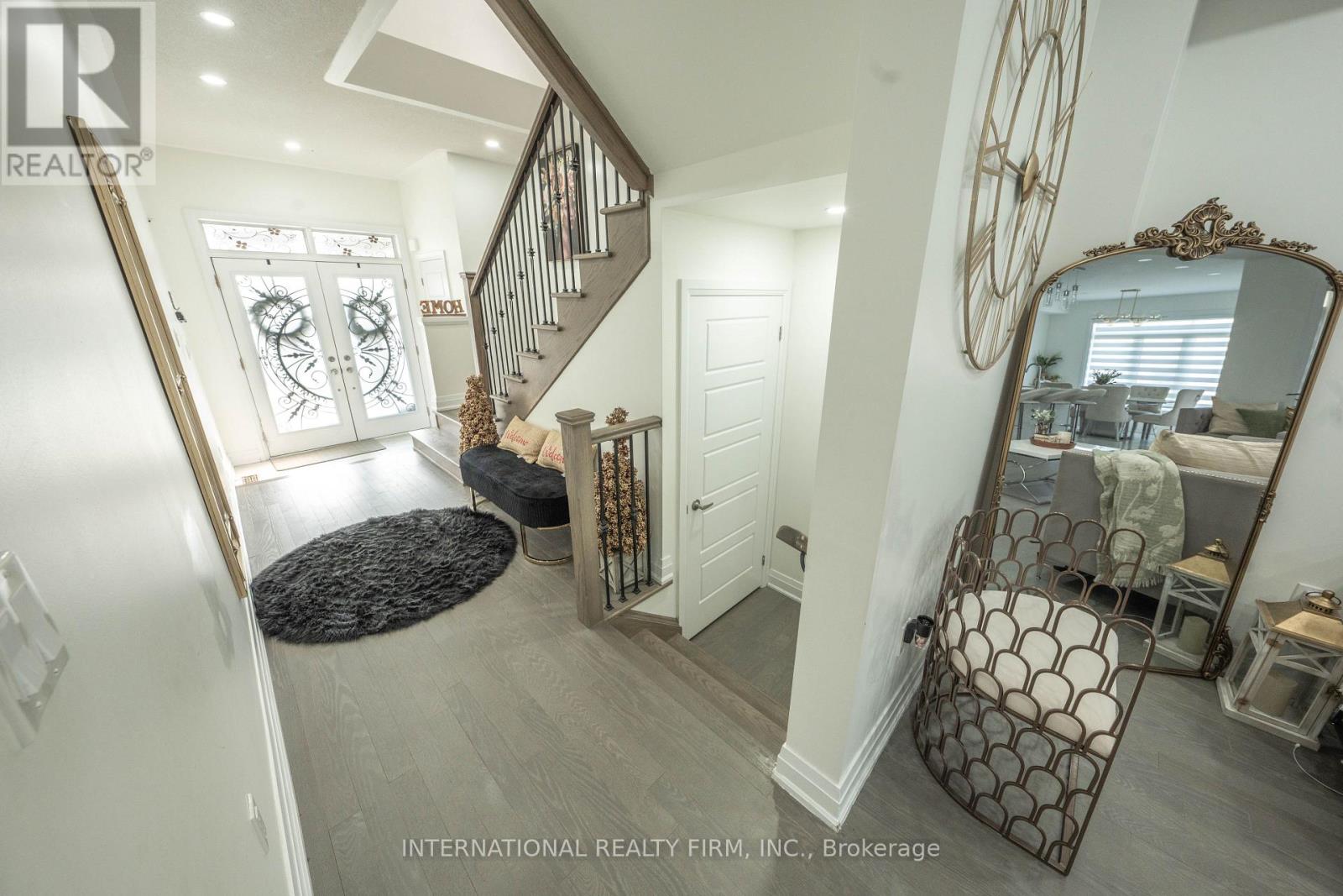 61 Tiberini Way, Bradford West Gwillimbury, Ontario  L3Z 4K3 - Photo 5 - N12683226