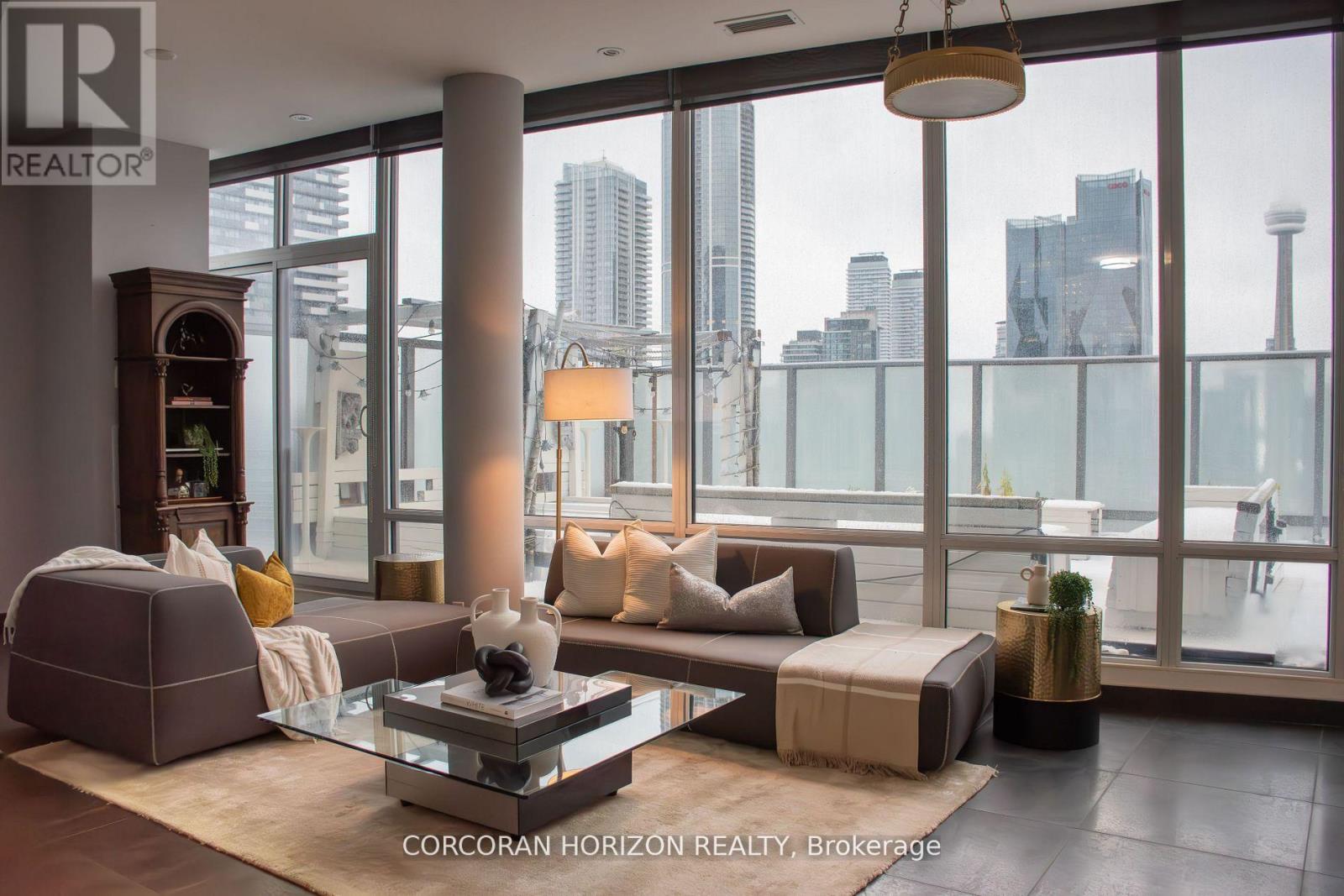 Ph3301 - 1 Market Street, Toronto, Ontario  M5E 0A2 - Photo 1 - C12683236