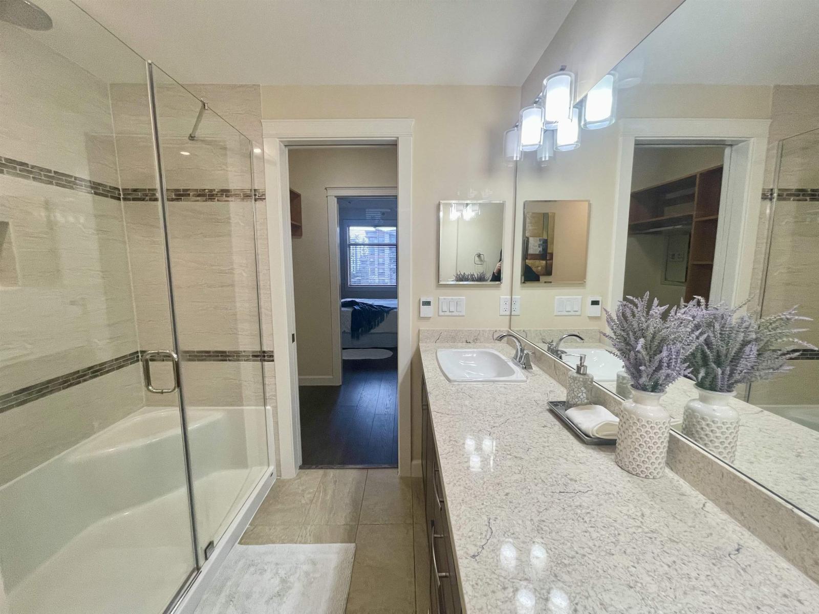 B424 20716 WILLOUGHBY TOWN CENTRE DRIVE, Langley, British Columbia