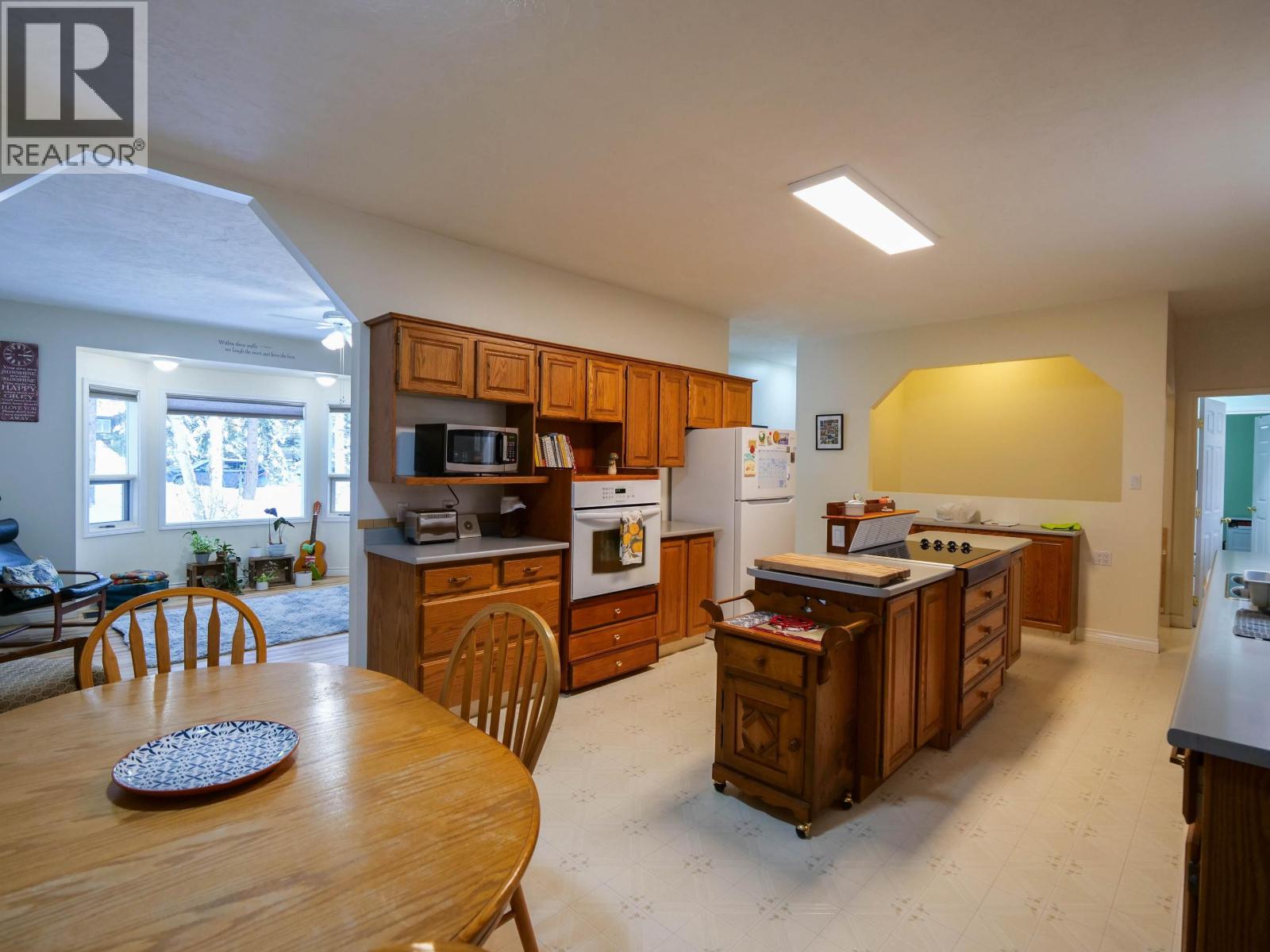 2401 Tanoka Road, Quesnel, British Columbia  V2J 7B8 - Photo 16 - R3078024