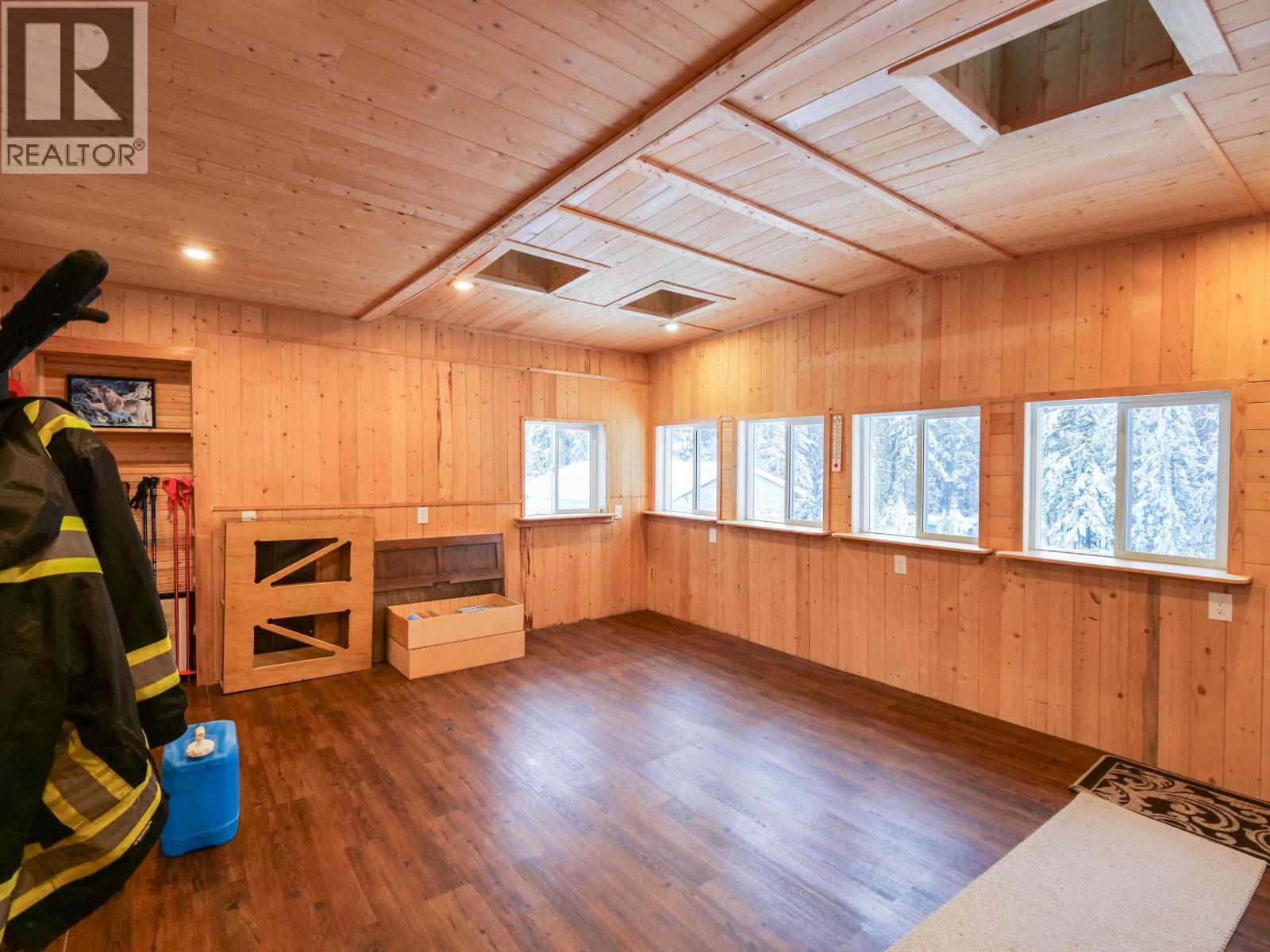 2401 Tanoka Road, Quesnel, British Columbia  V2J 7B8 - Photo 22 - R3078024