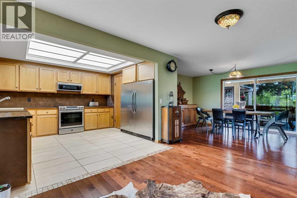 24157 Meadow Drive, Rural Rocky View County, Alberta  T3R 1A8 - Photo 15 - A2268236