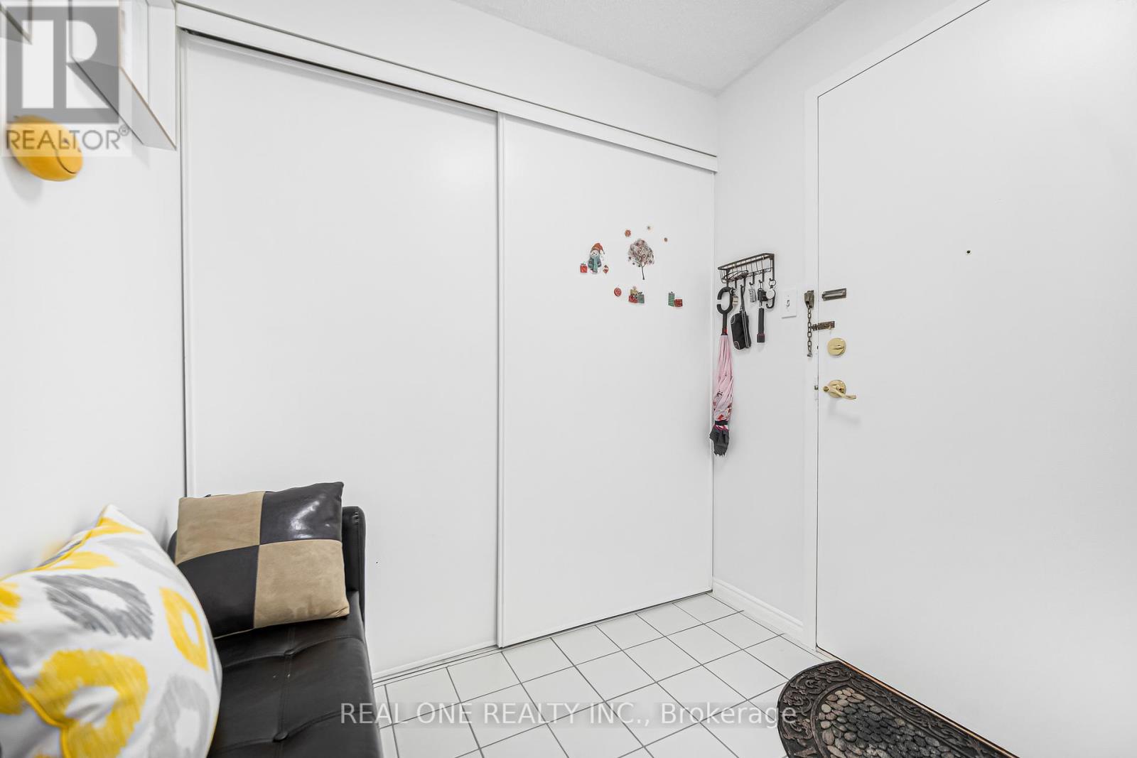 1612 - 410 Mclevin Avenue, Toronto, Ontario  M1B 5J5 - Photo 10 - E12681320