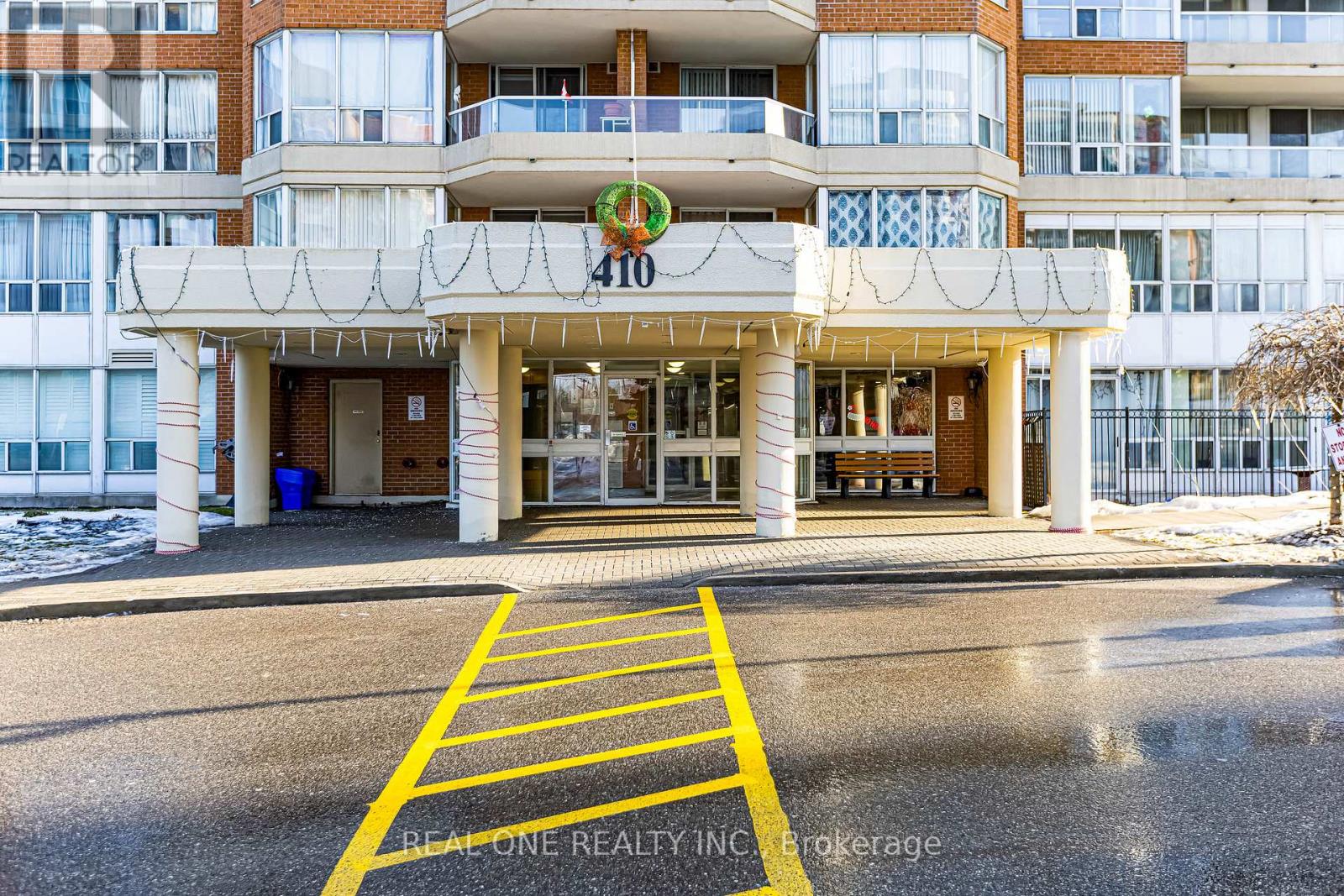 1612 - 410 Mclevin Avenue, Toronto, Ontario  M1B 5J5 - Photo 3 - E12681320