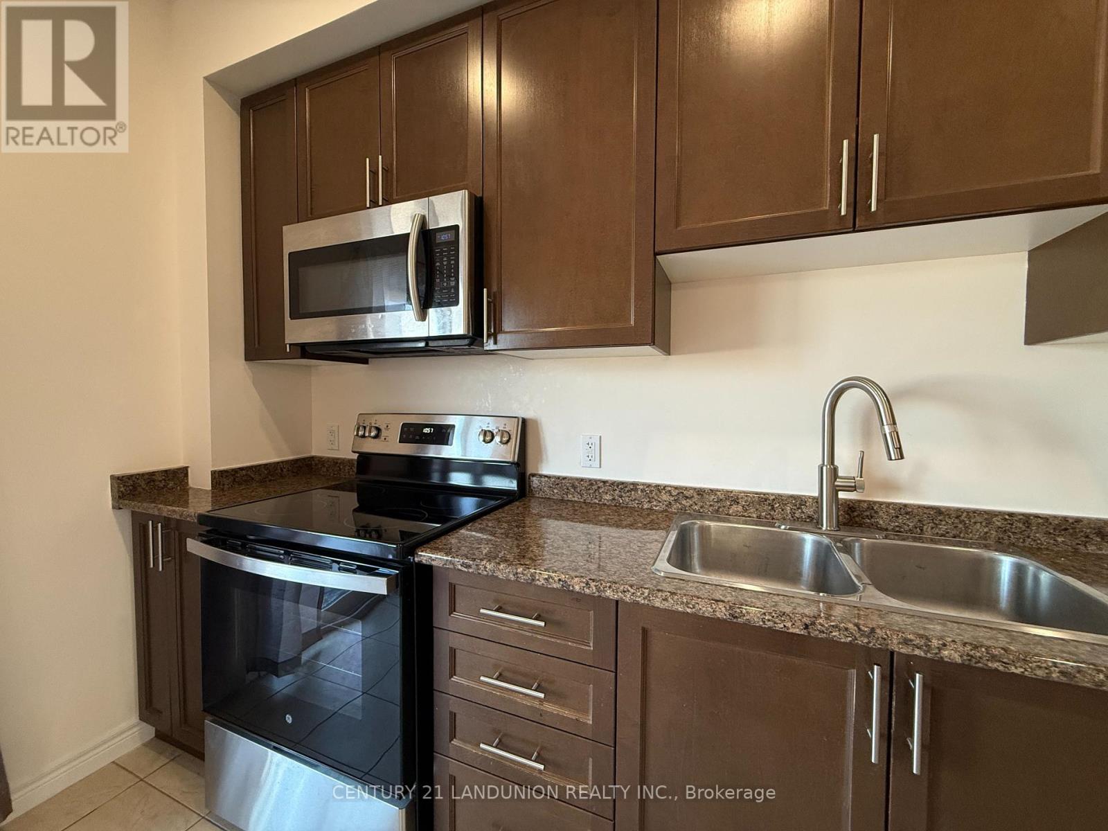 56 Bloom Crescent, Hamilton, Ontario  L0R 1P0 - Photo 14 - X12681686