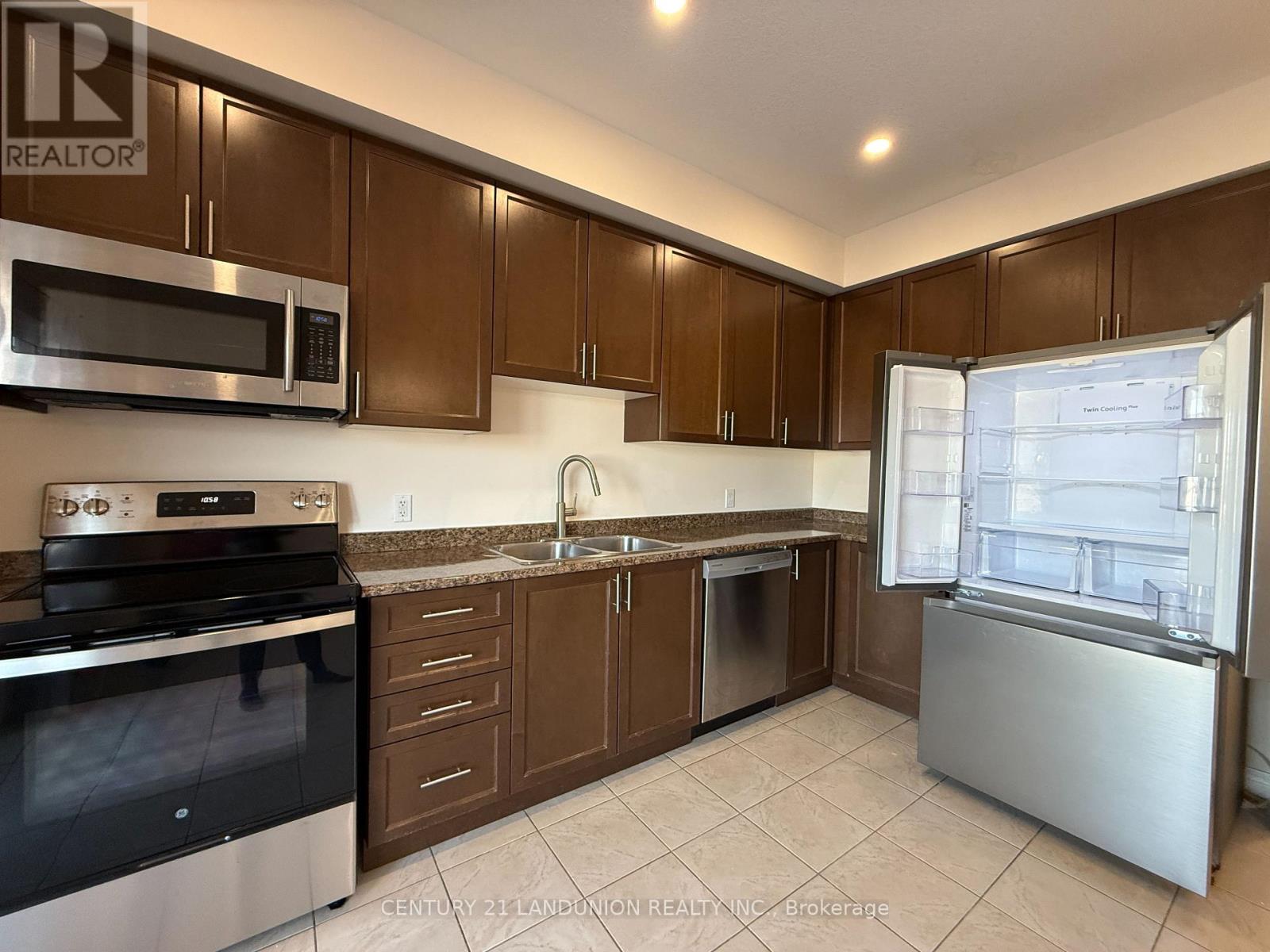 56 Bloom Crescent, Hamilton, Ontario  L0R 1P0 - Photo 16 - X12681686