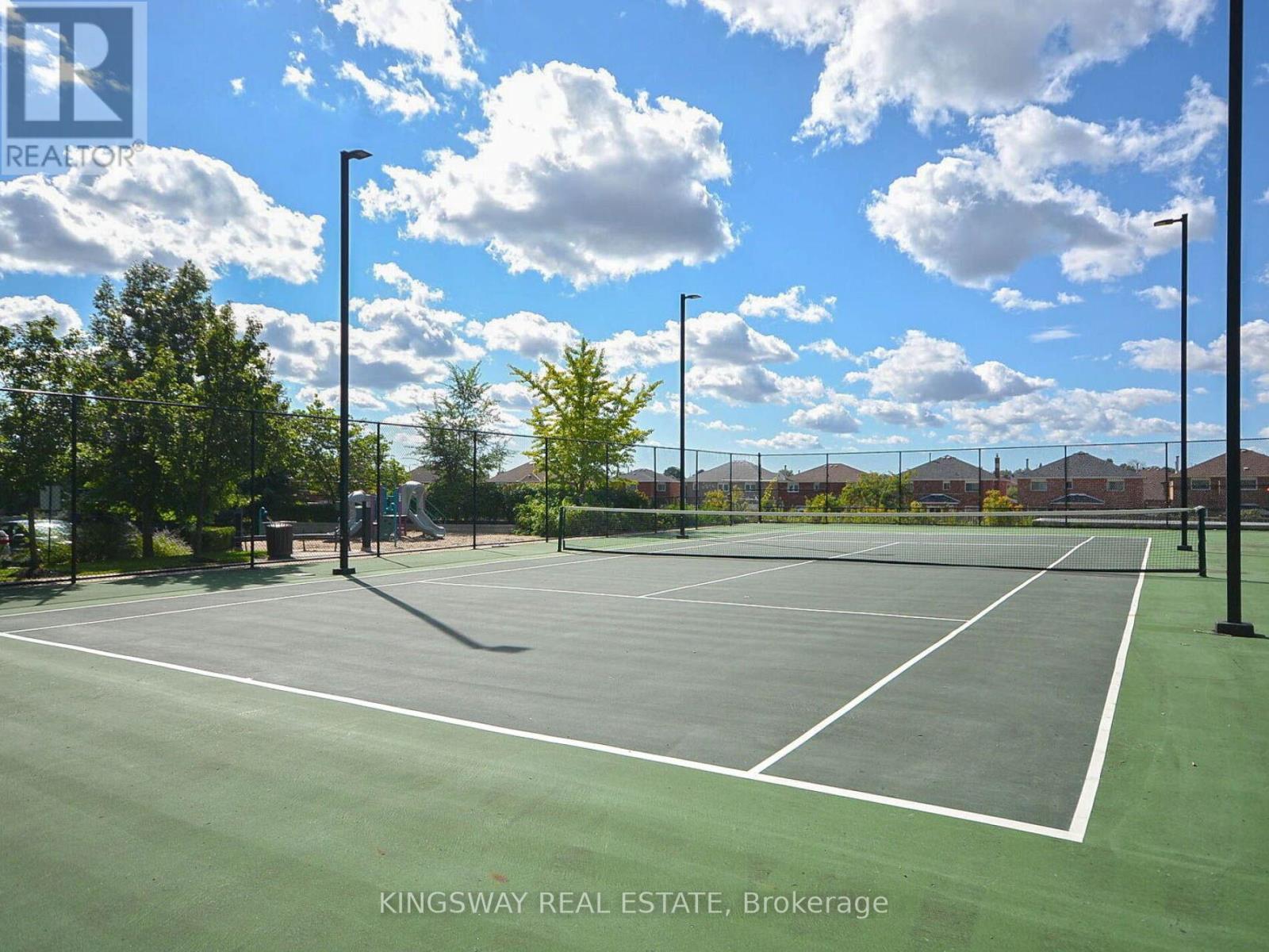 Ph 111 - 349 Rathburn Road, Mississauga, Ontario L5B 0G9 - Photo 32 - W12606624