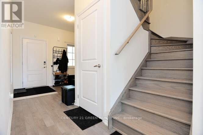 150 Winters Way, Shelburne, Ontario  L9V 3Y1 - Photo 6 - X12470597