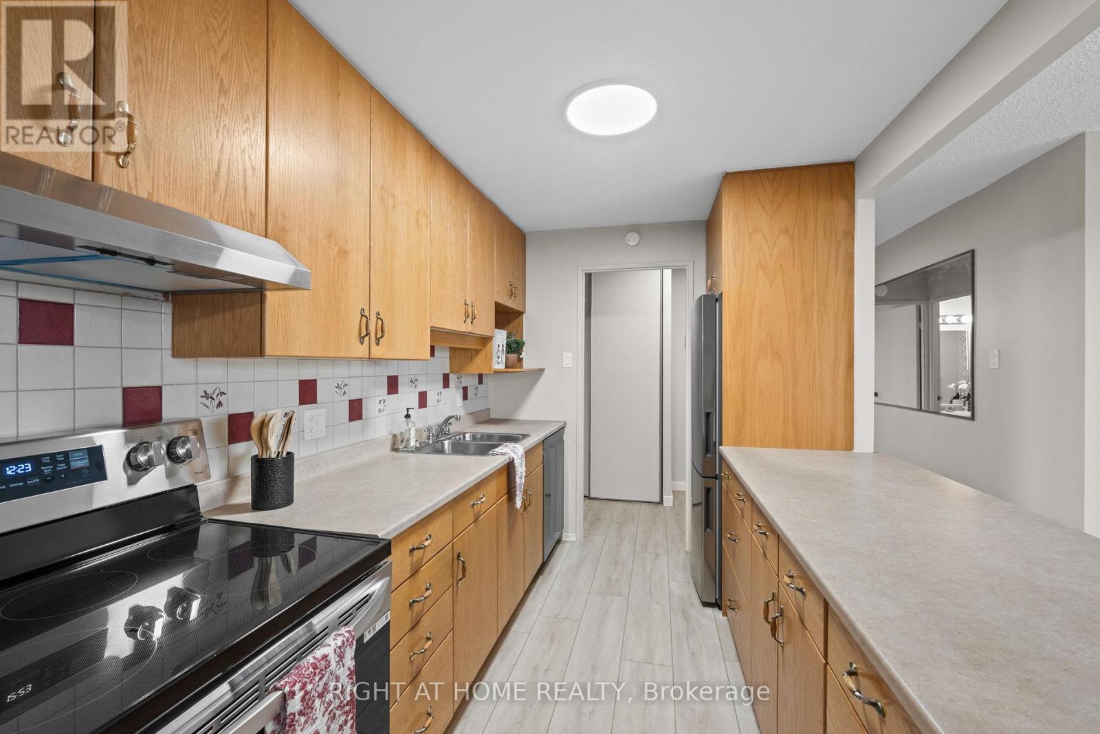 507 - 1025 Richmond Road, Ottawa, Ontario  K2B 8G8 - Photo 16 - X12683278