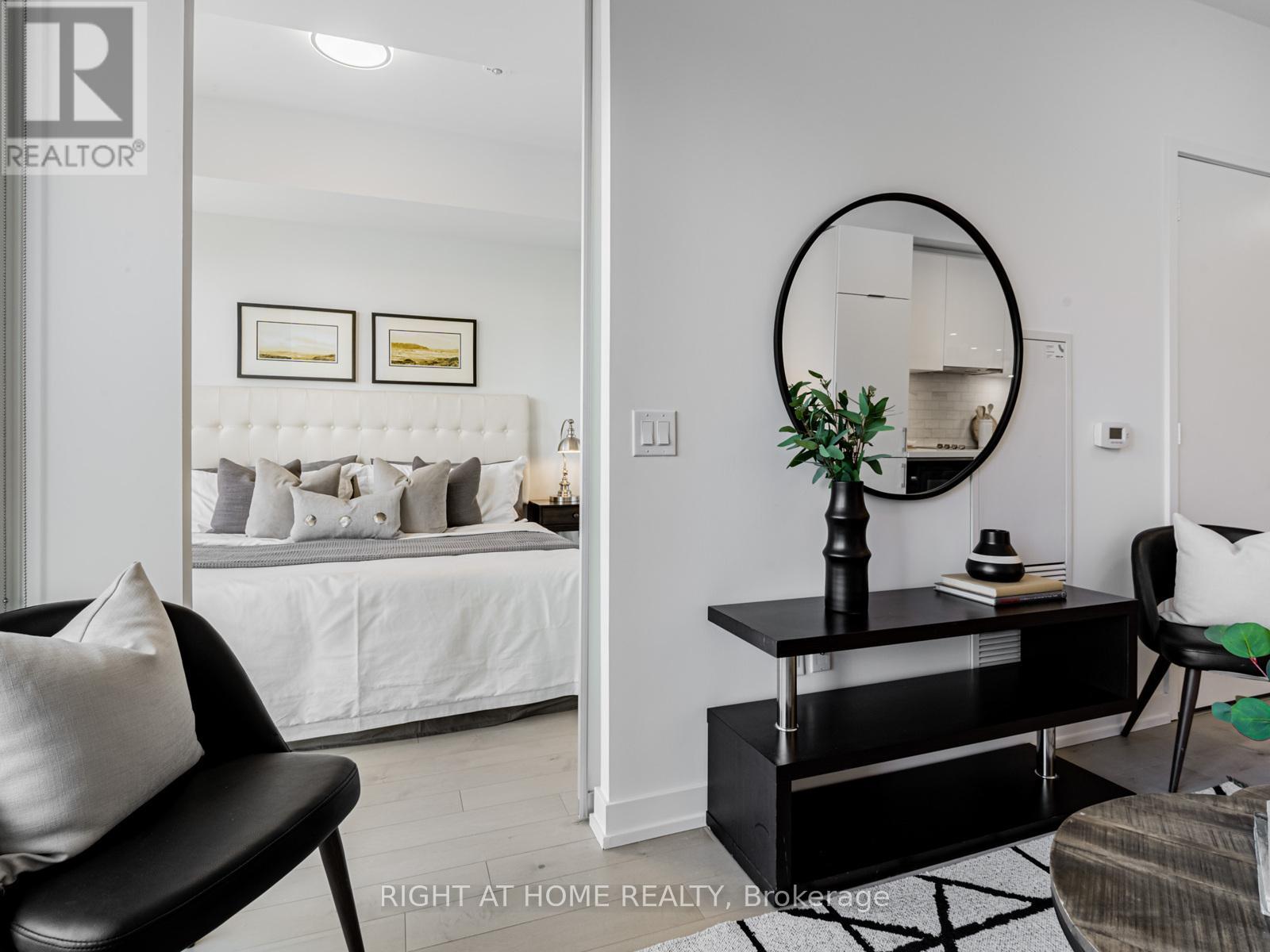 1804 - 158 Front Street, Toronto, Ontario  M5A 0K9 - Photo 18 - C12683252