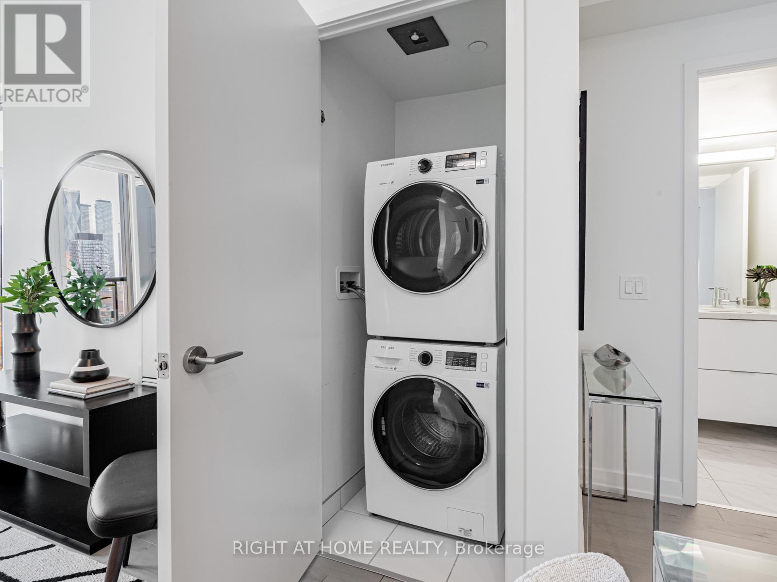 1804 - 158 Front Street, Toronto, Ontario  M5A 0K9 - Photo 22 - C12683252