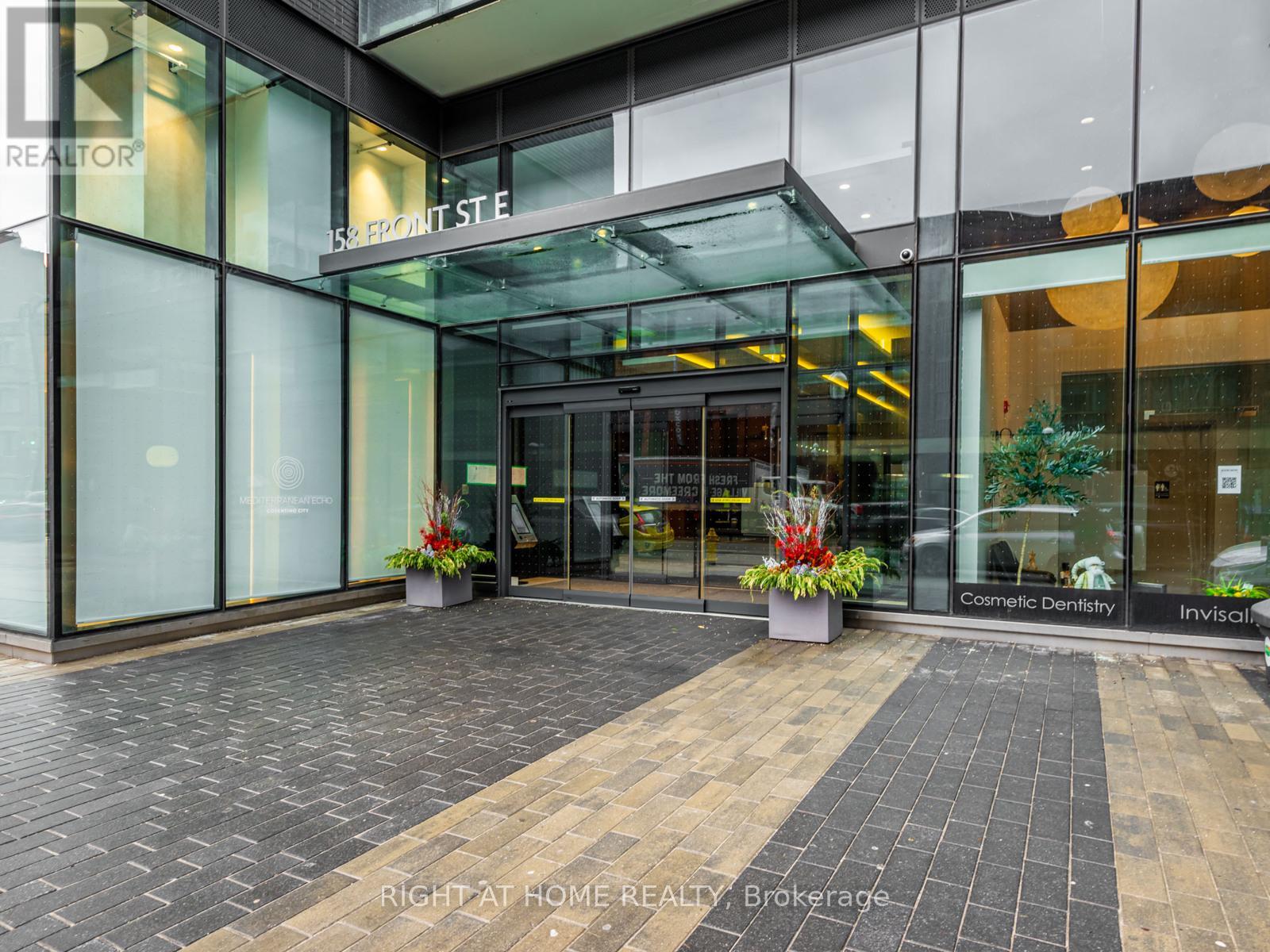 1804 - 158 Front Street, Toronto, Ontario  M5A 0K9 - Photo 6 - C12683252