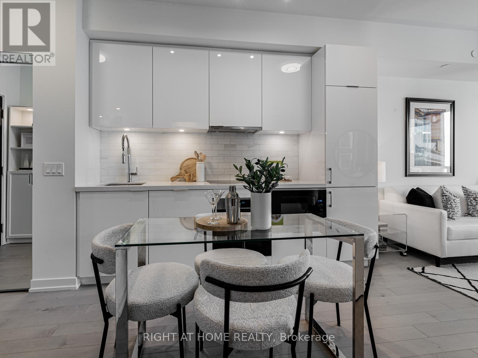 1804 - 158 Front Street, Toronto, Ontario  M5A 0K9 - Photo 8 - C12683252