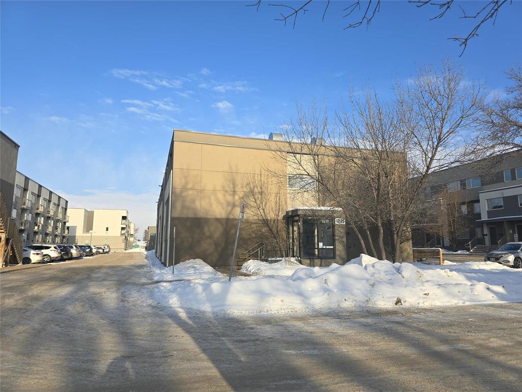 24 1215 Troy Avenue, Winnipeg, Manitoba  R2X 1E4 - Photo 3 - 202600567