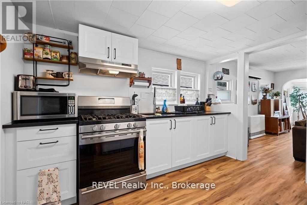 3842 Roxborough Avenue, Fort Erie, Ontario  L0S 1B0 - Photo 7 - X12683294