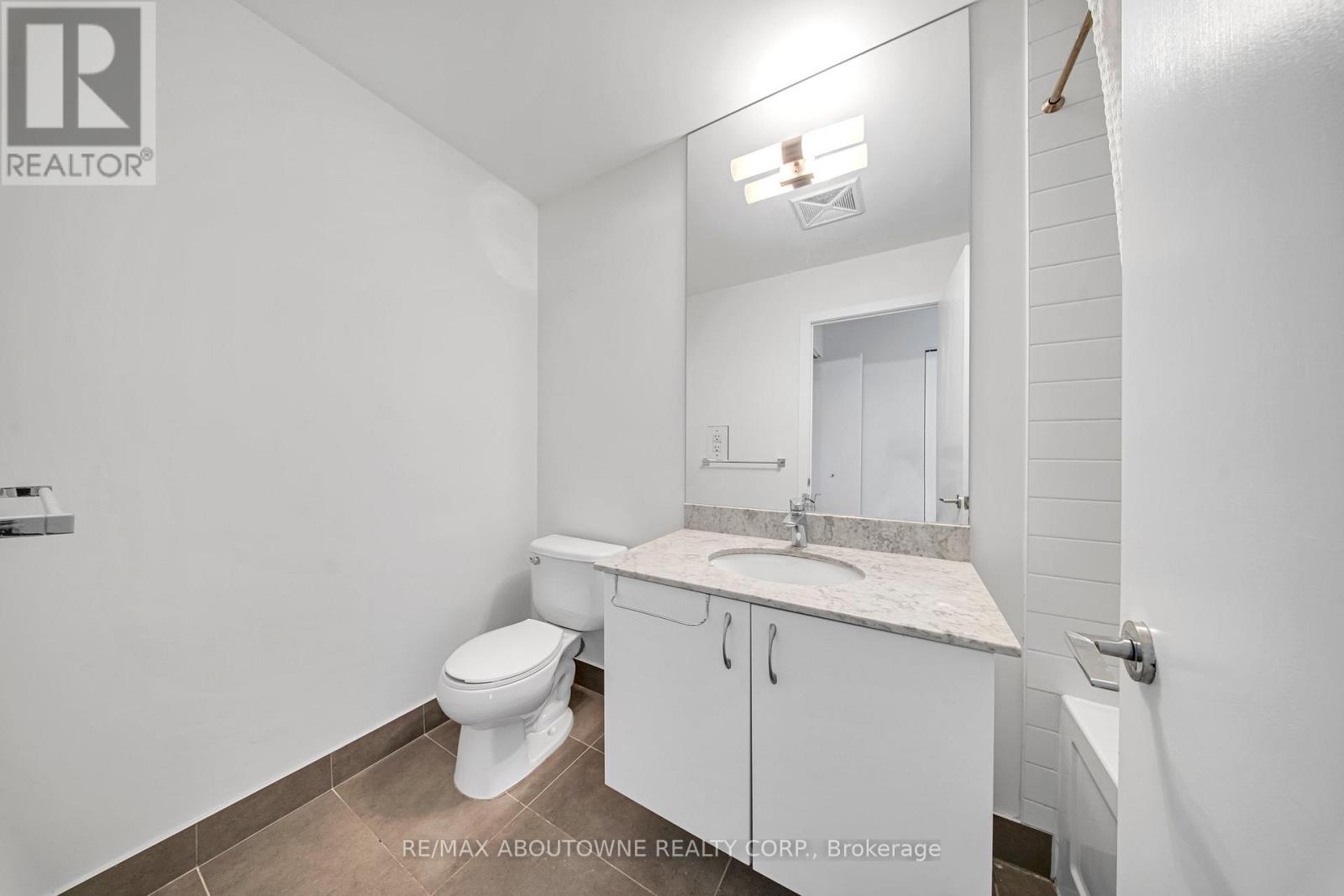 1713 - 150 East Liberty Street, Toronto, Ontario  M6K 3R5 - Photo 29 - C12683298