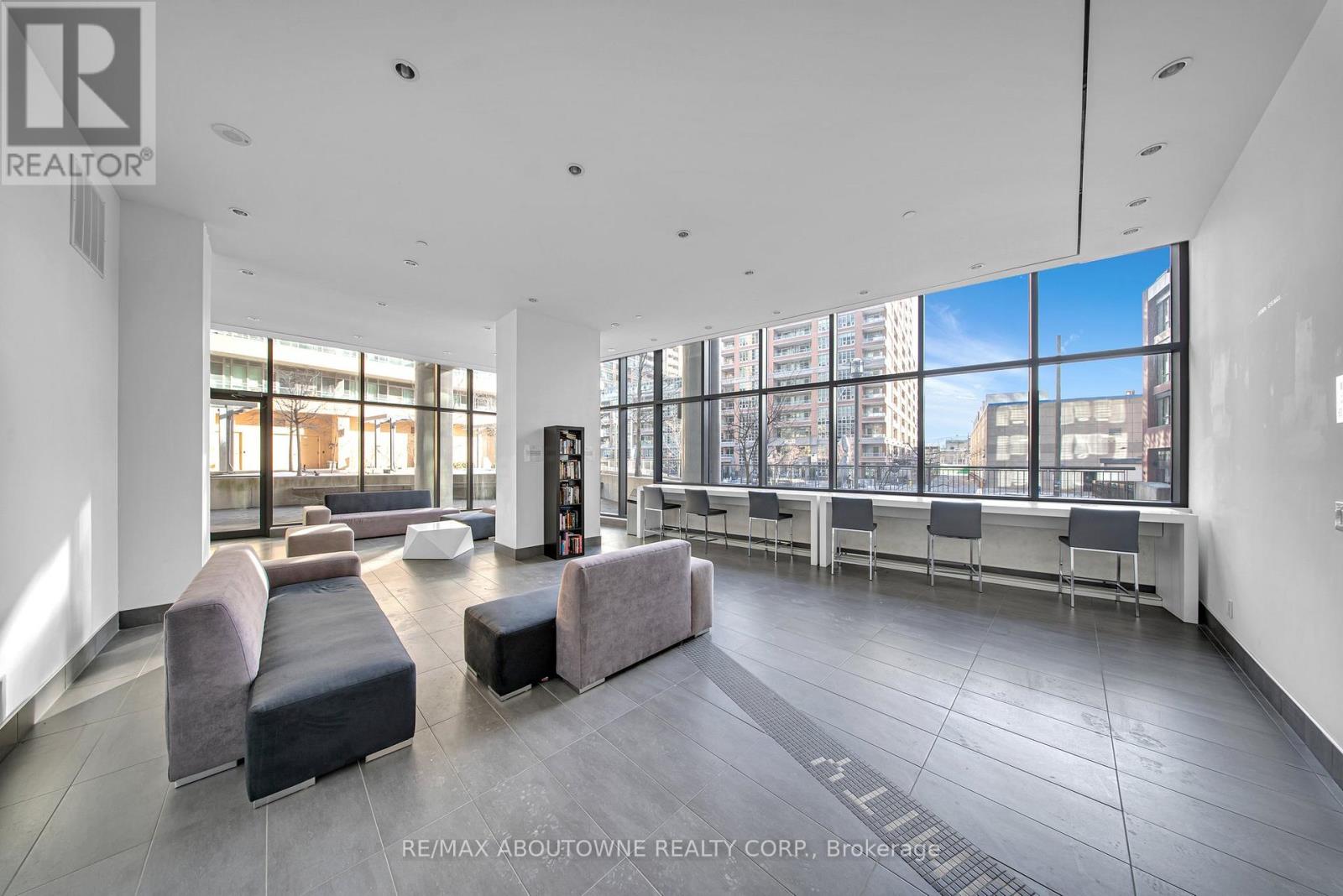 1713 - 150 East Liberty Street, Toronto, Ontario  M6K 3R5 - Photo 9 - C12683298