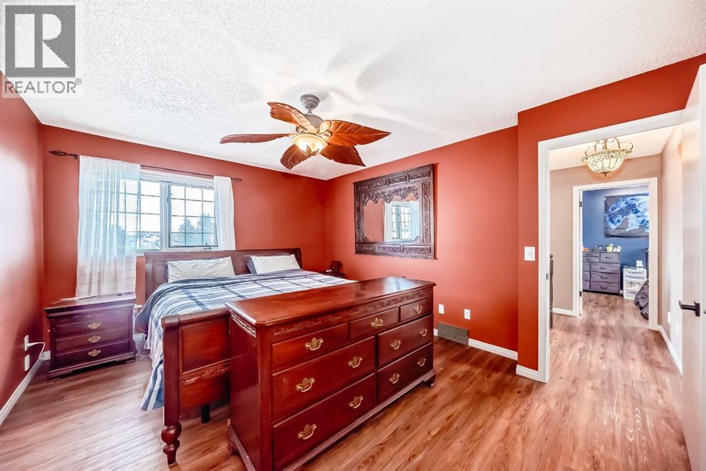 228 Woodside Road Nw, Airdrie, Alberta  T4B 2E2 - Photo 17 - A2271199