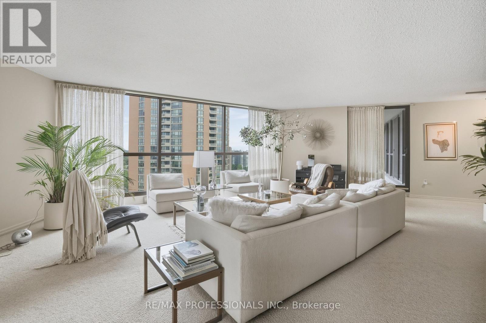 1806 - 2010 Islington Avenue, Toronto, Ontario  M9P 3S8 - Photo 10 - W12680966