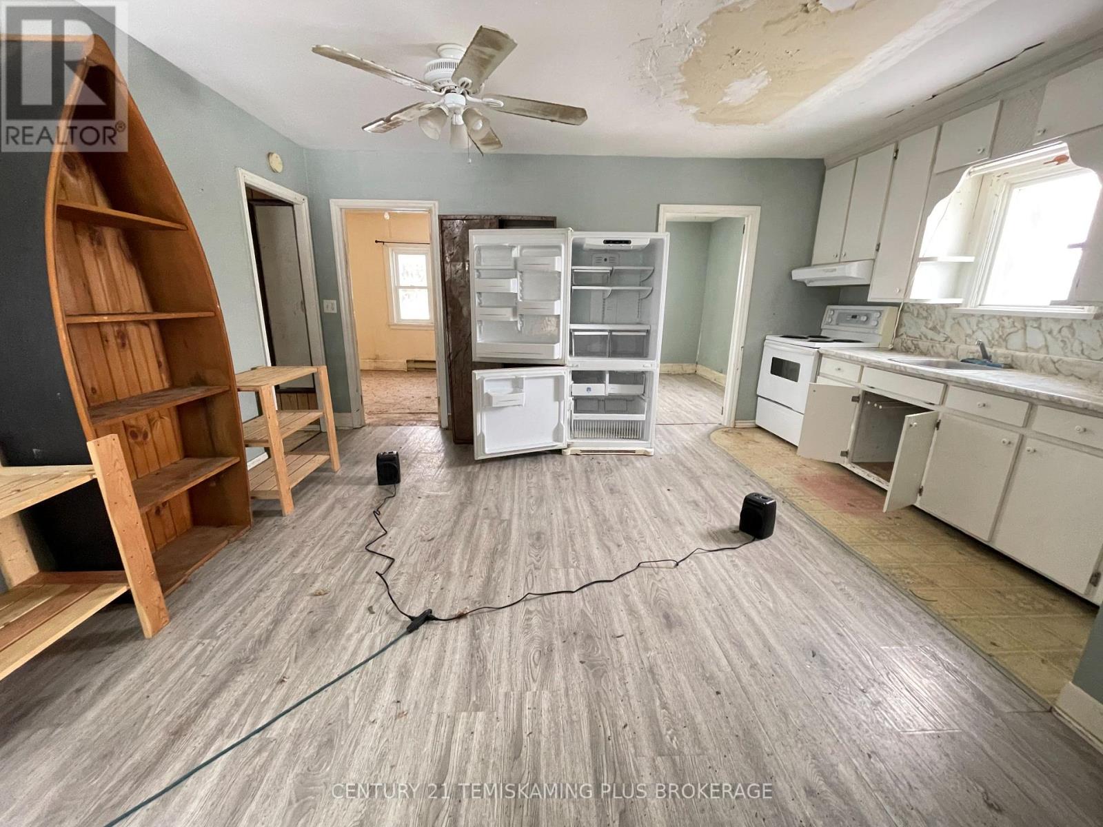 390 Farah Avenue, Temiskaming Shores, Ontario  P0J 1P0 - Photo 7 - T12683322