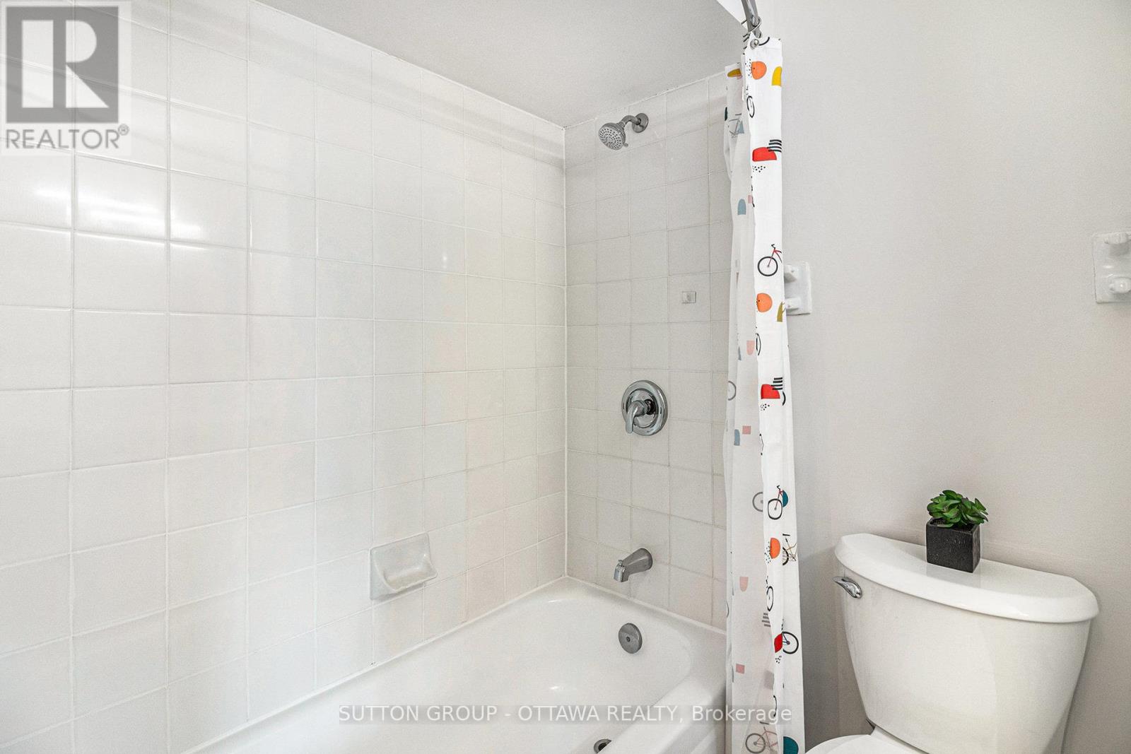 314 - 270 Brittany Drive, Ottawa, Ontario  K1K 4M3 - Photo 15 - X12683316