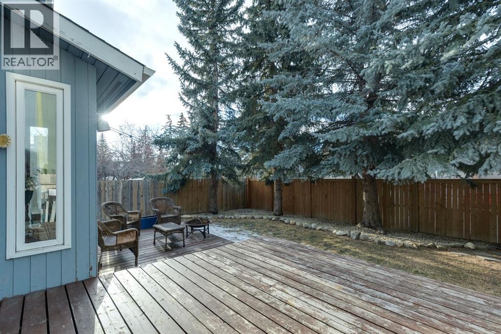 715 Coach Bluff Crescent Sw, Calgary, Alberta  T3H 1A9 - Photo 34 - A2277368