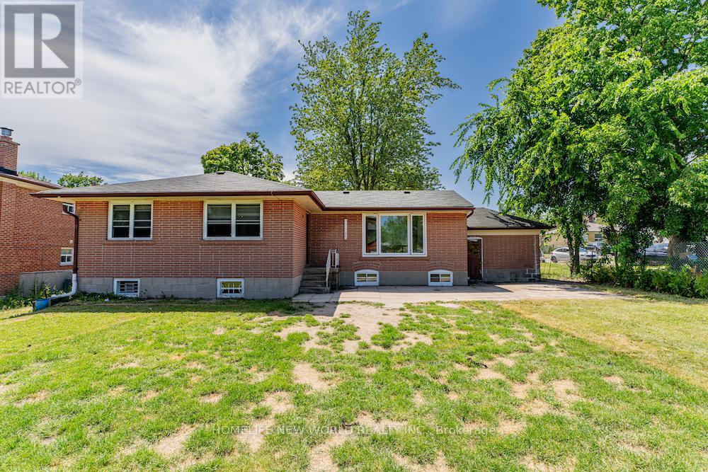 227 Church Street S, Richmond Hill, Ontario  L4C 1W7 - Photo 3 - N12683318