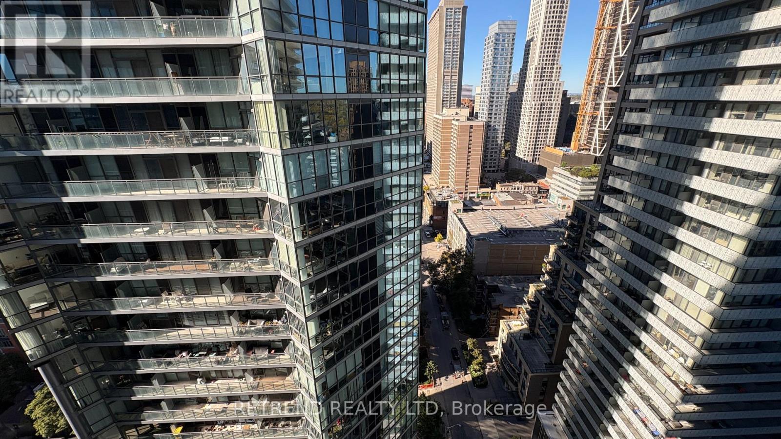 2410 - 55 Charles Street E, Toronto, Ontario  M4Y 1S9 - Photo 15 - C12683332