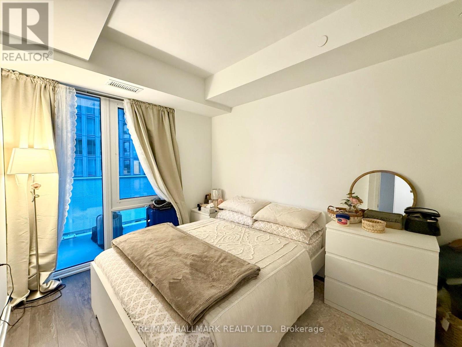 1216 - 88 Queen Street E, Toronto, Ontario  M5C 0B6 - Photo 11 - C12683342